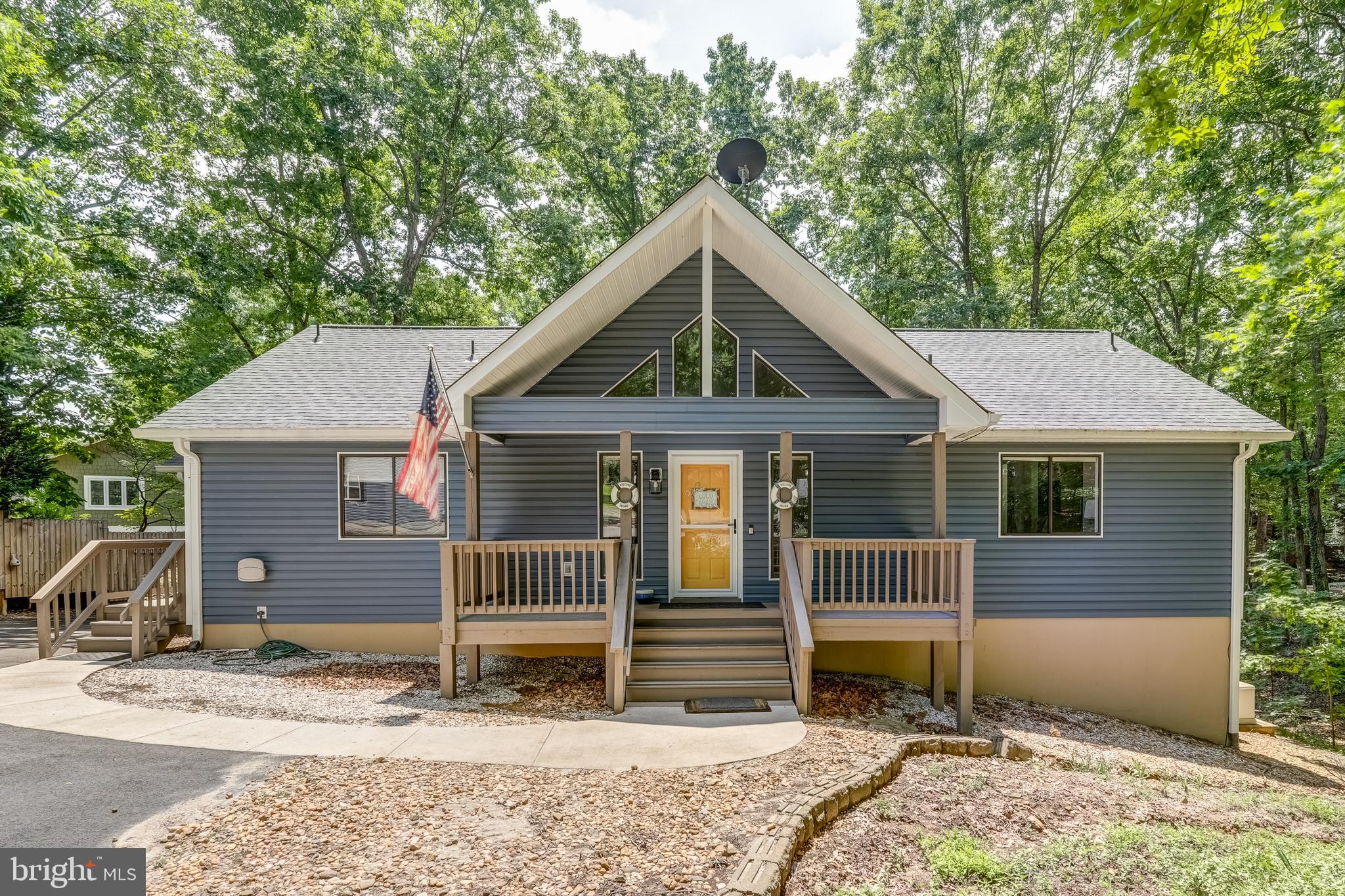 34 KELLY CIRCLE