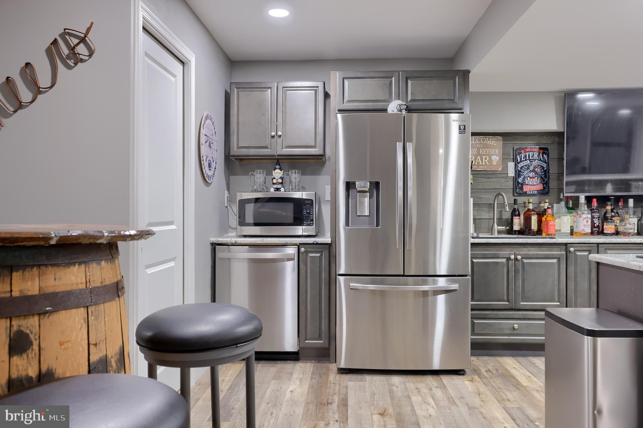 ELM TREE - Residential