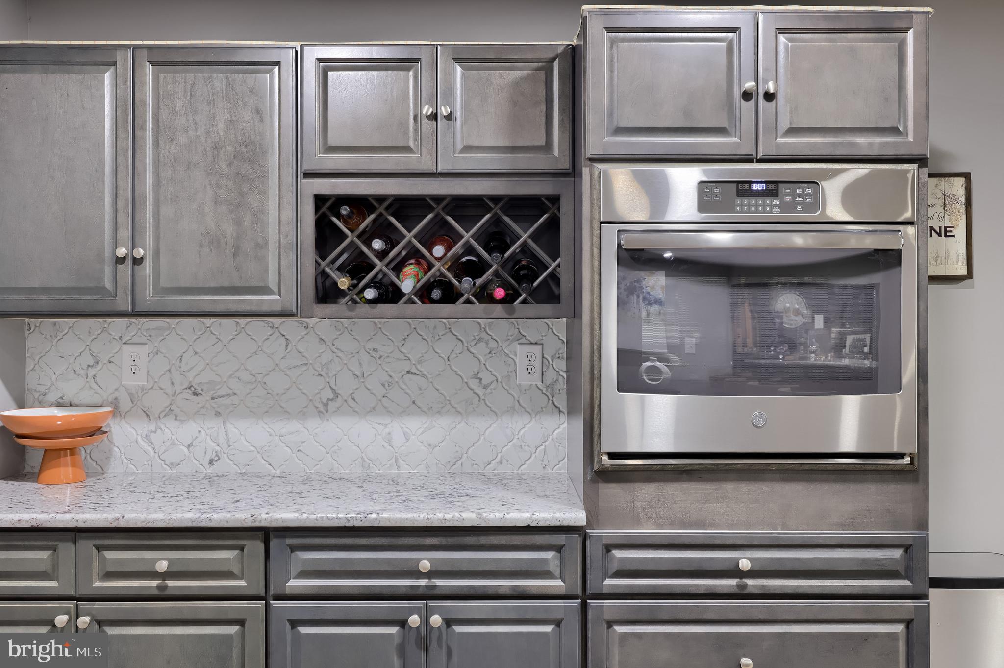 ELM TREE - Residential