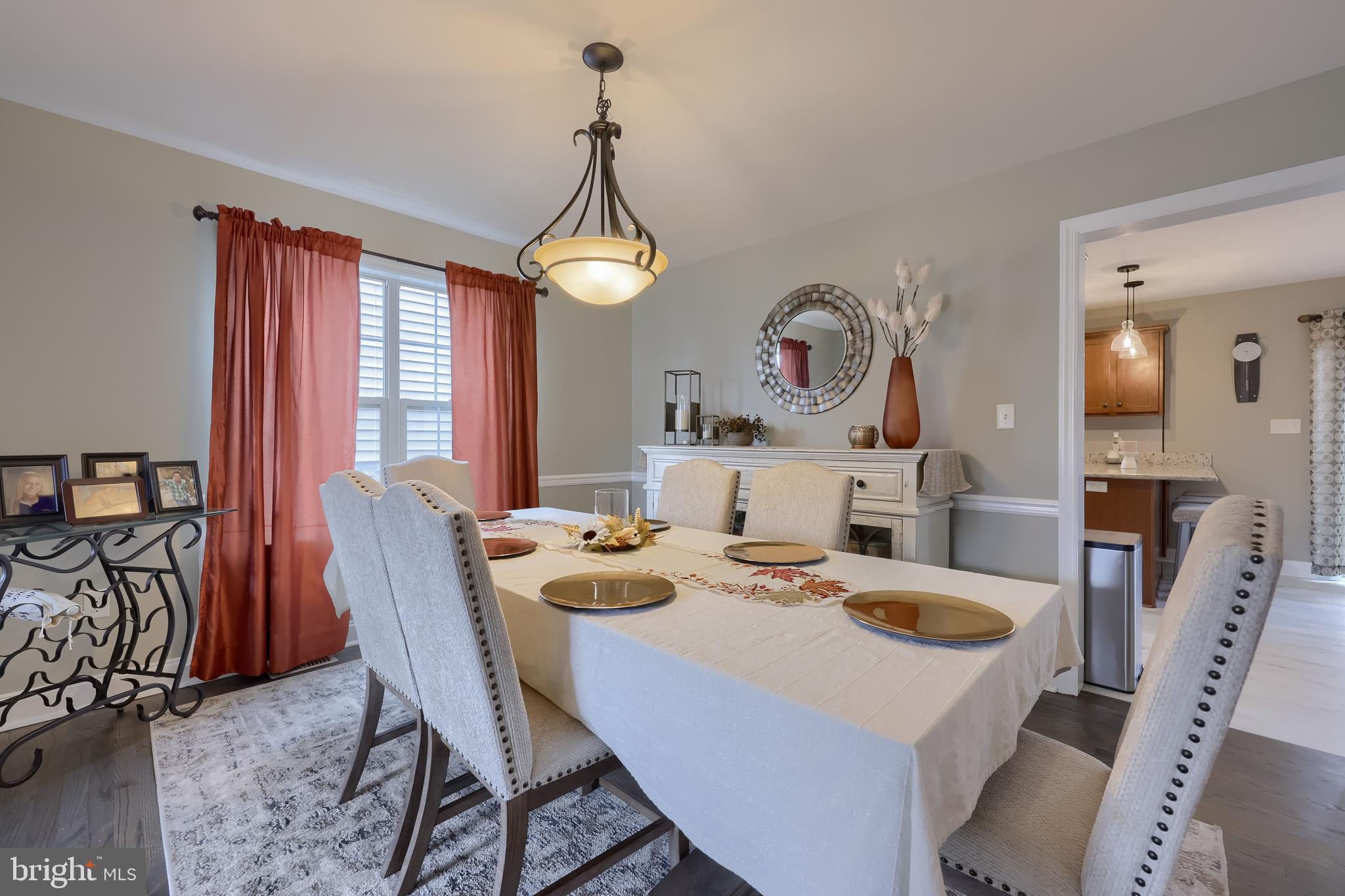 ELM TREE - Residential