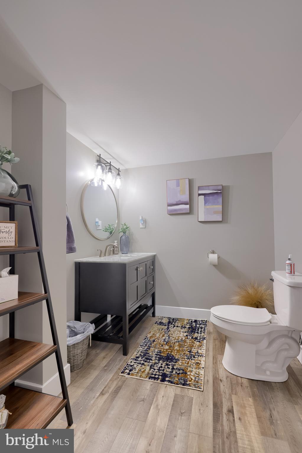 ELM TREE - Residential