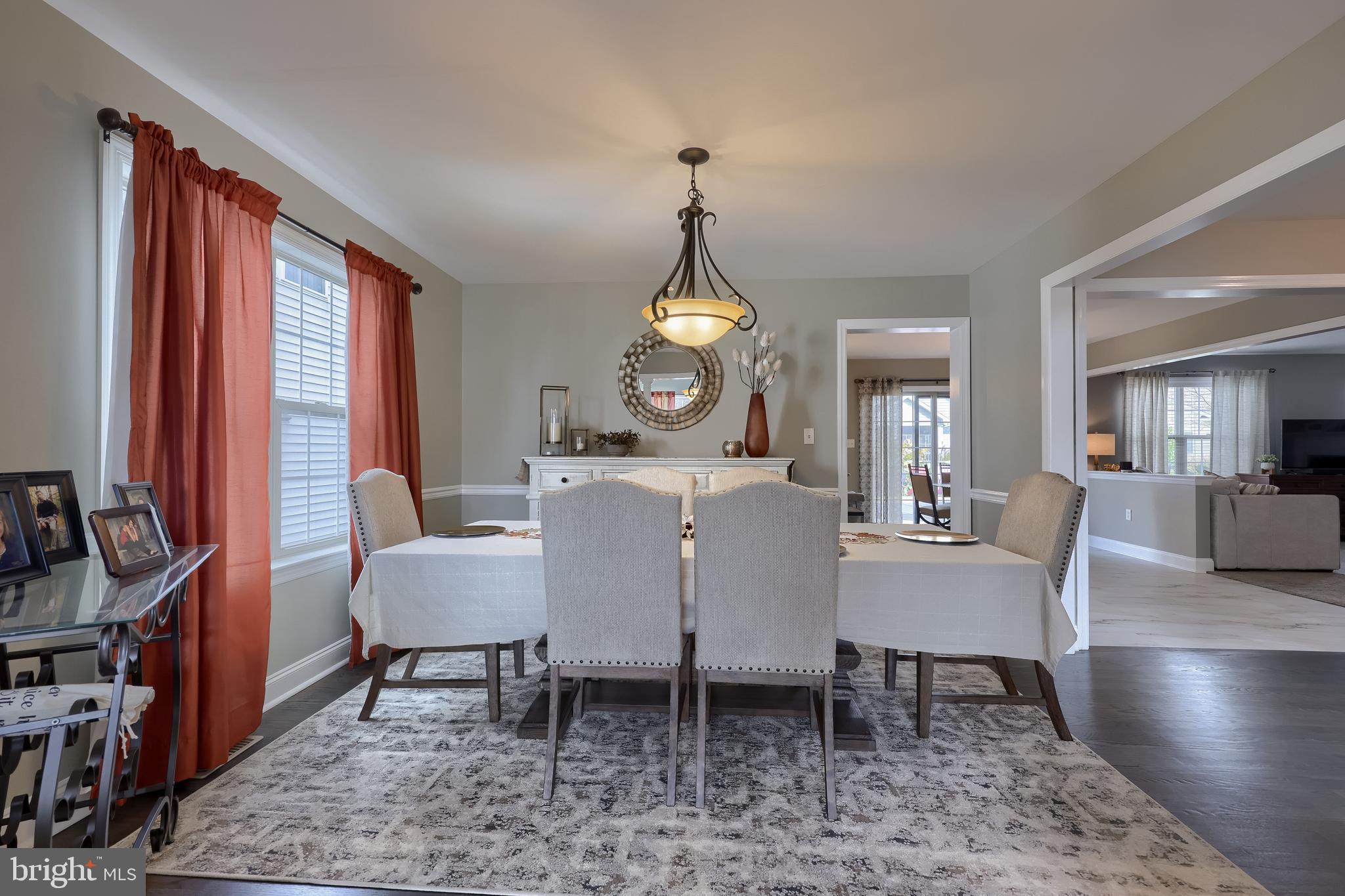 ELM TREE - Residential