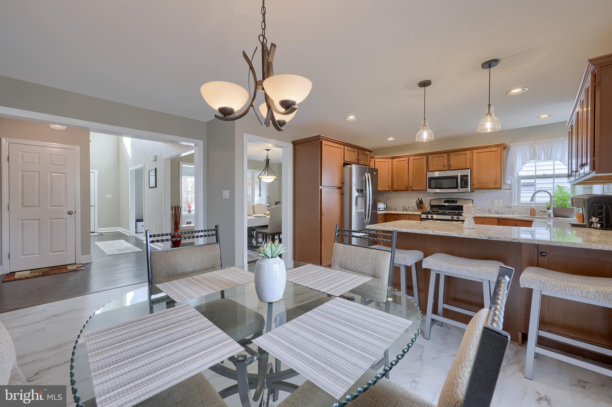 ELM TREE - Residential