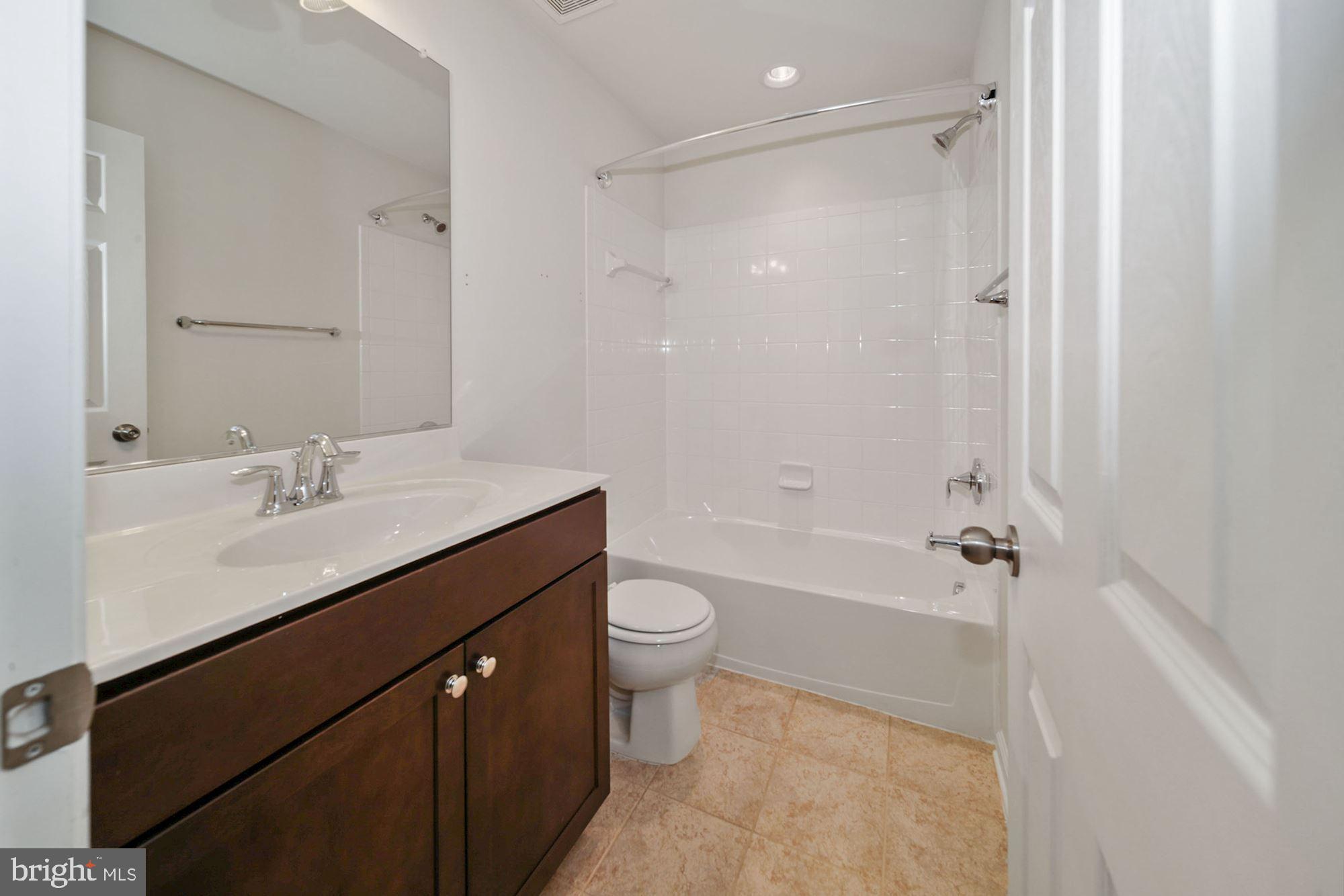 JEFFERSON PLACE - Residential Lease