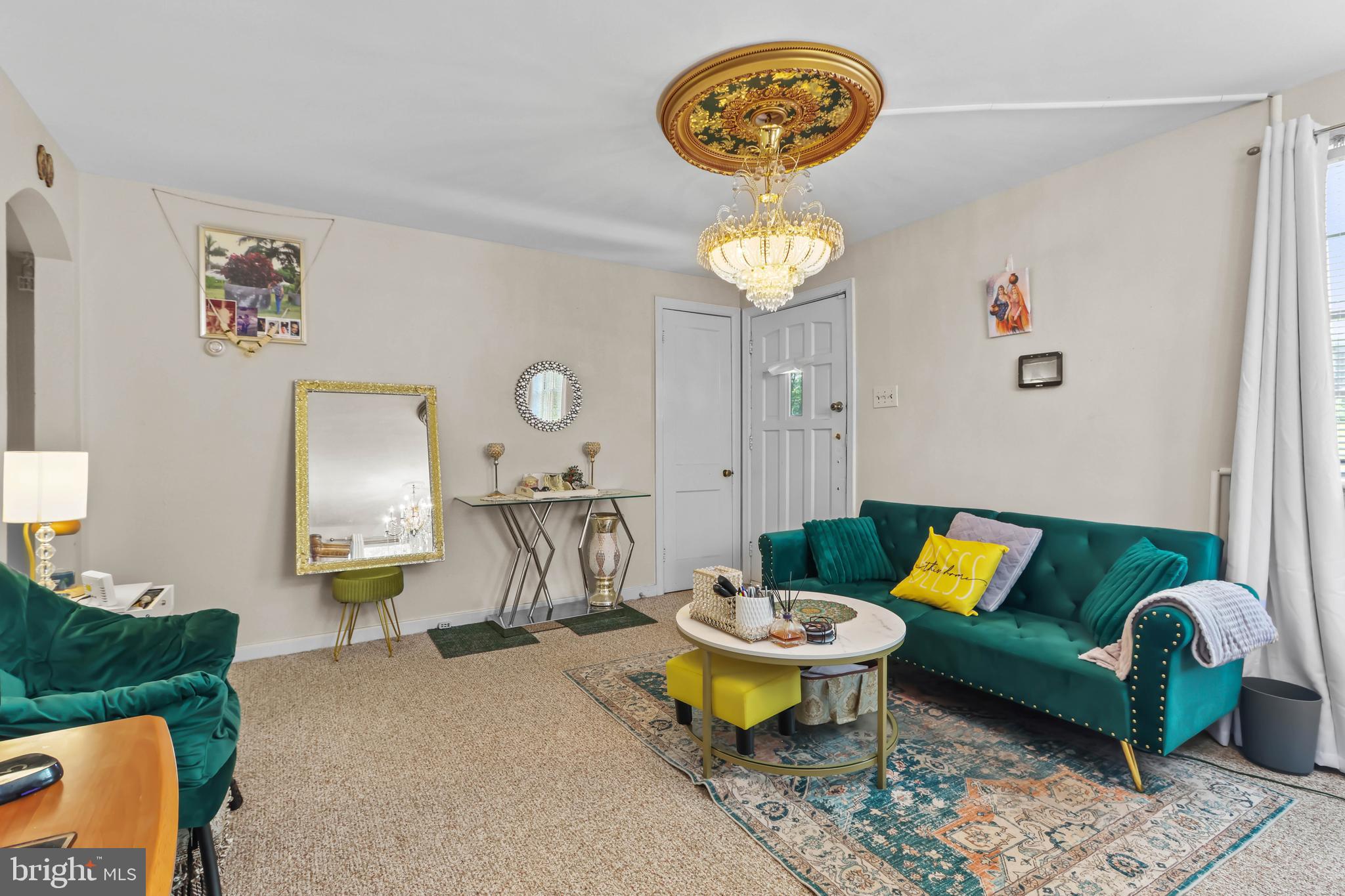 1373 PUGGY LANE