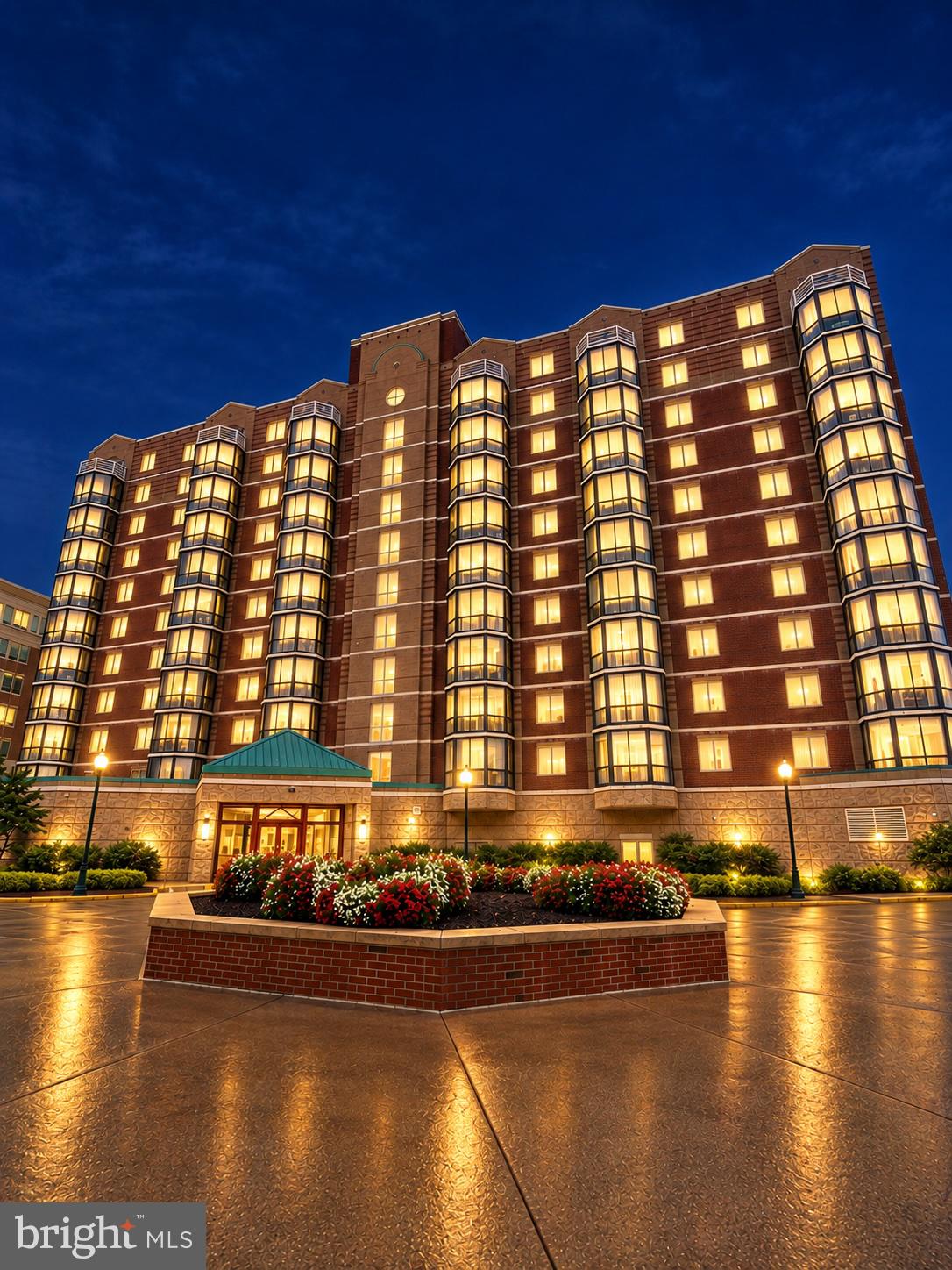 24 COURTHOUSE SQUARE 1008 OR PH8