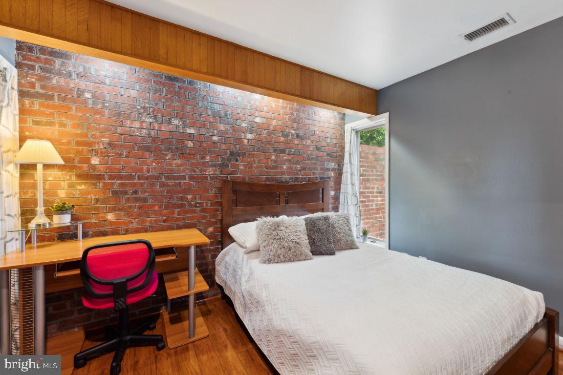 RAVENSWORTH - Residential