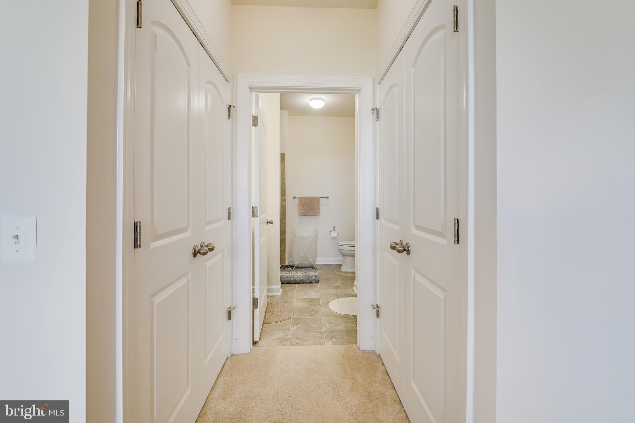 DISCOVERY SQUARE - Residential