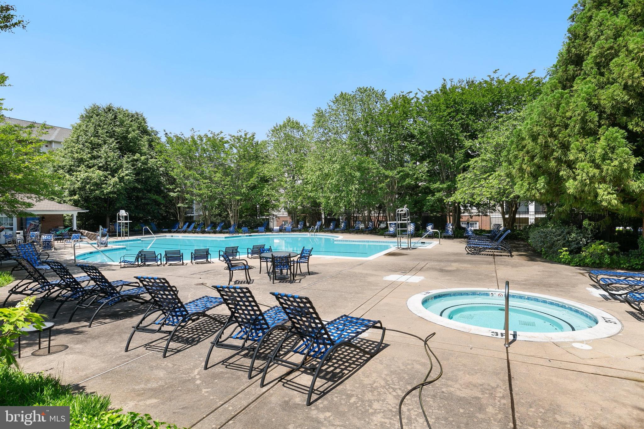 ASHMORE AT GERMANOWN COMMUNITY - Residential