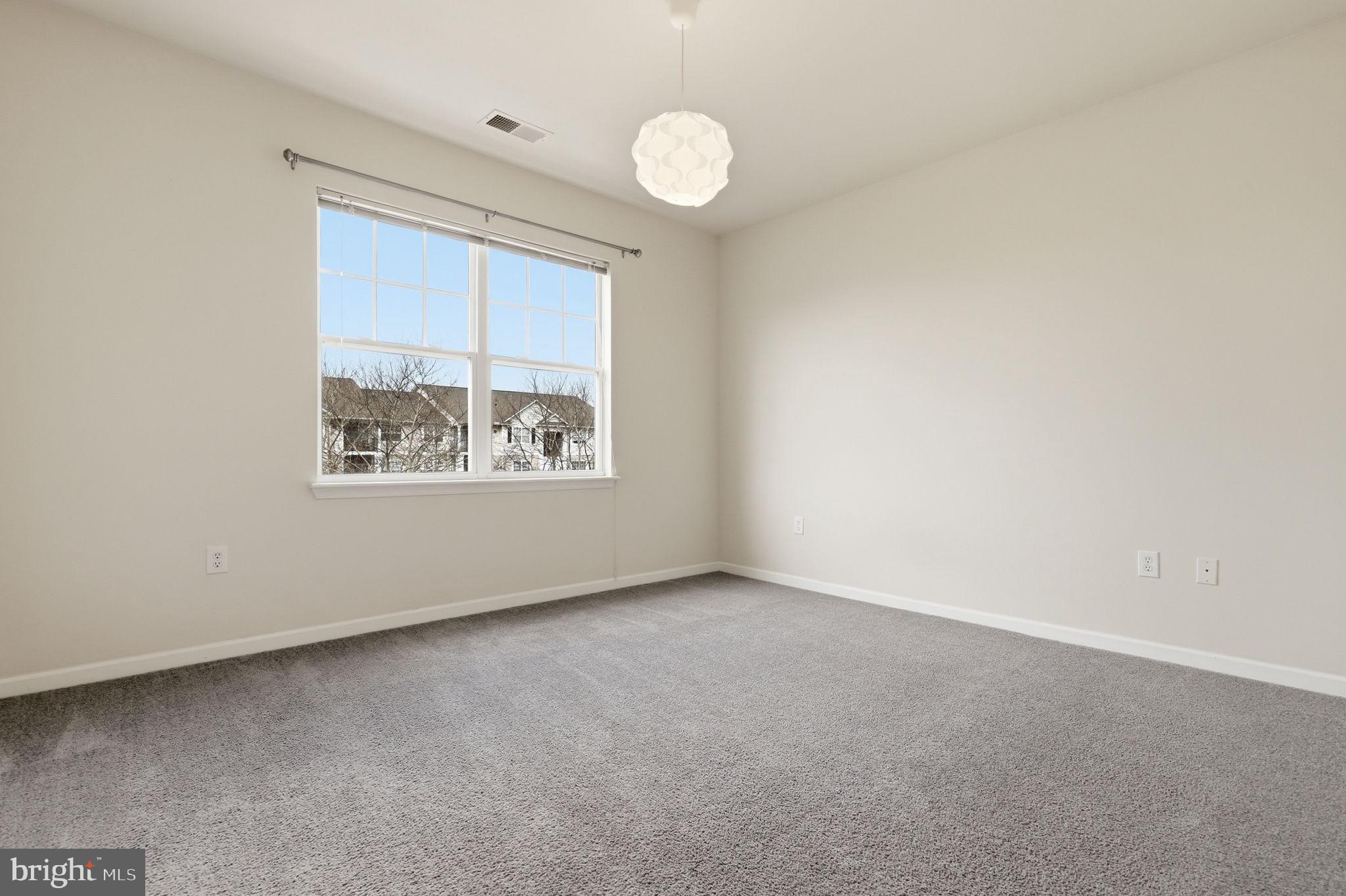 ASHMORE AT GERMANOWN COMMUNITY - Residential