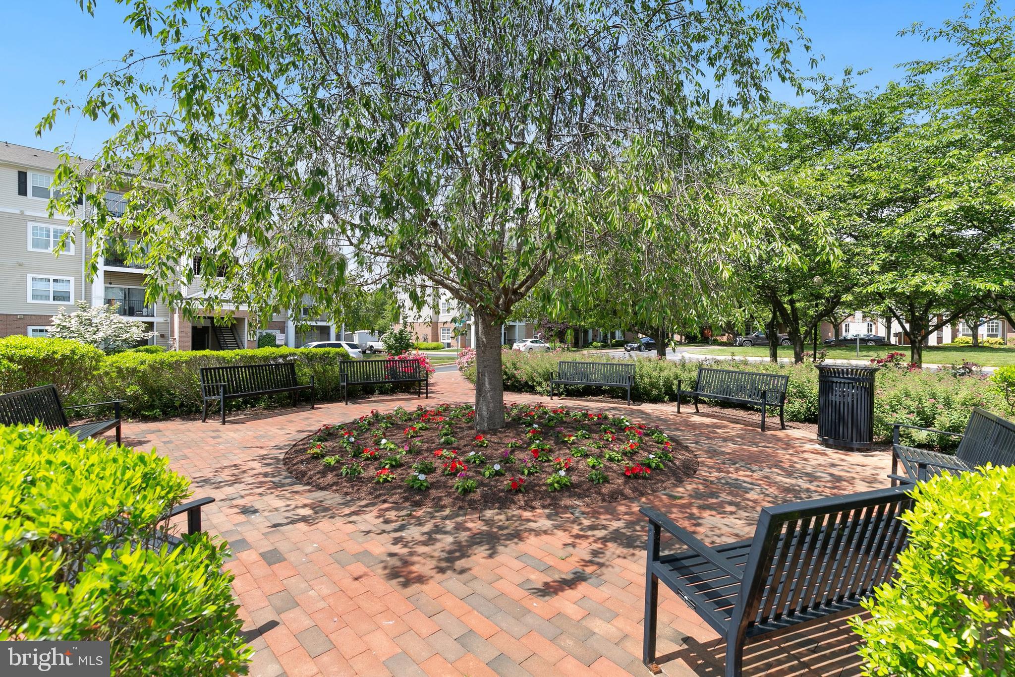 ASHMORE AT GERMANOWN COMMUNITY - Residential