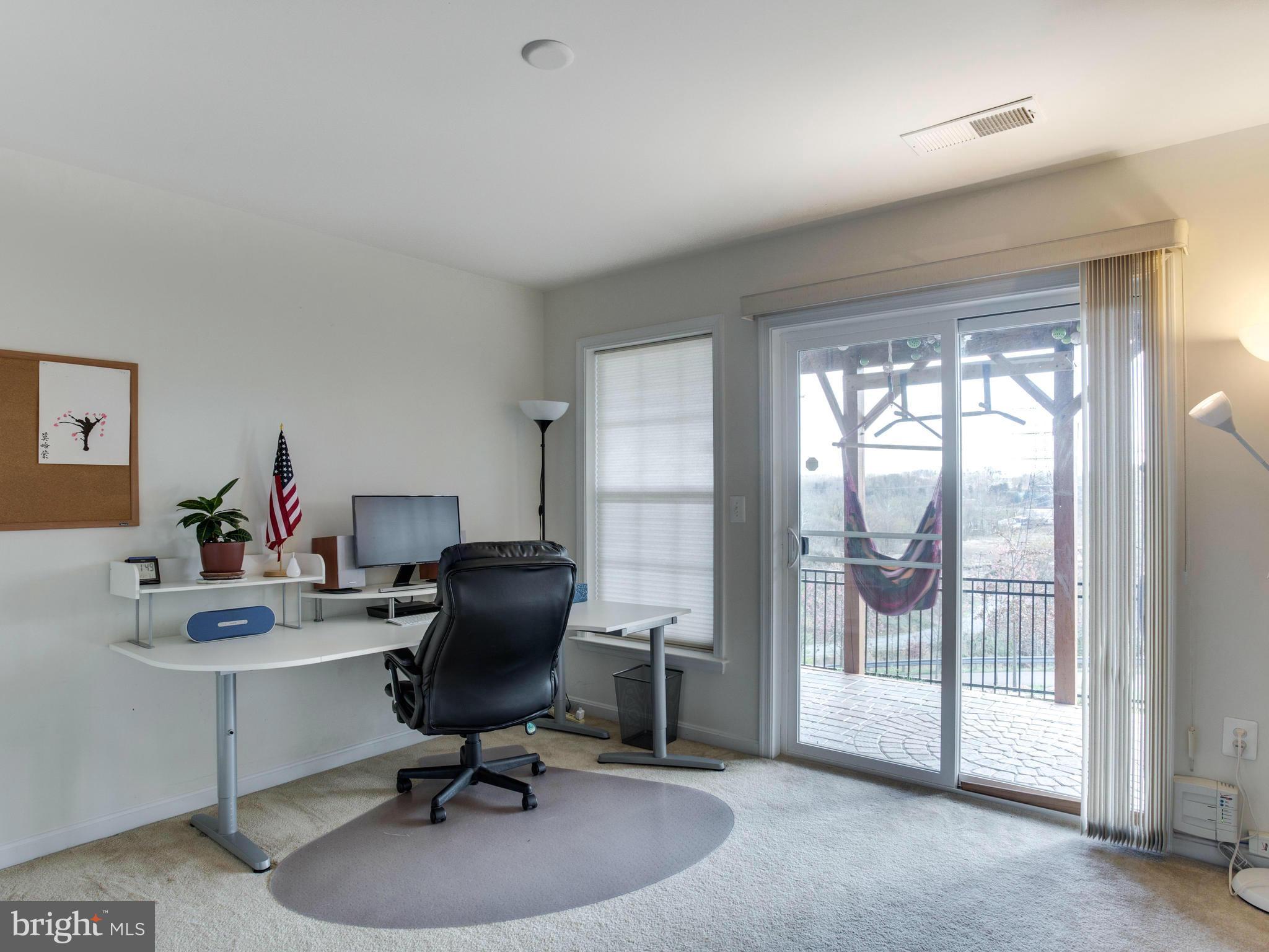 POWELLS RUN VILLAGE COND - Residential