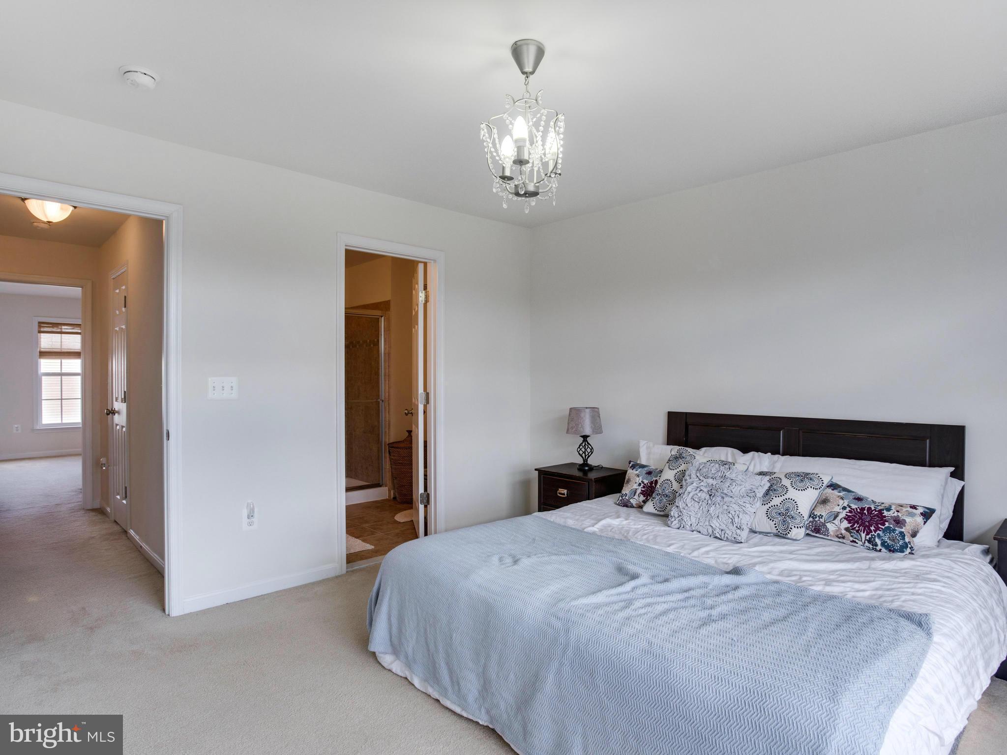 POWELLS RUN VILLAGE COND - Residential