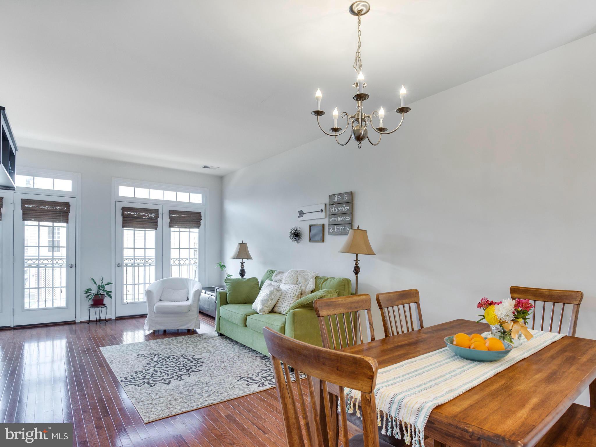 POWELLS RUN VILLAGE COND - Residential