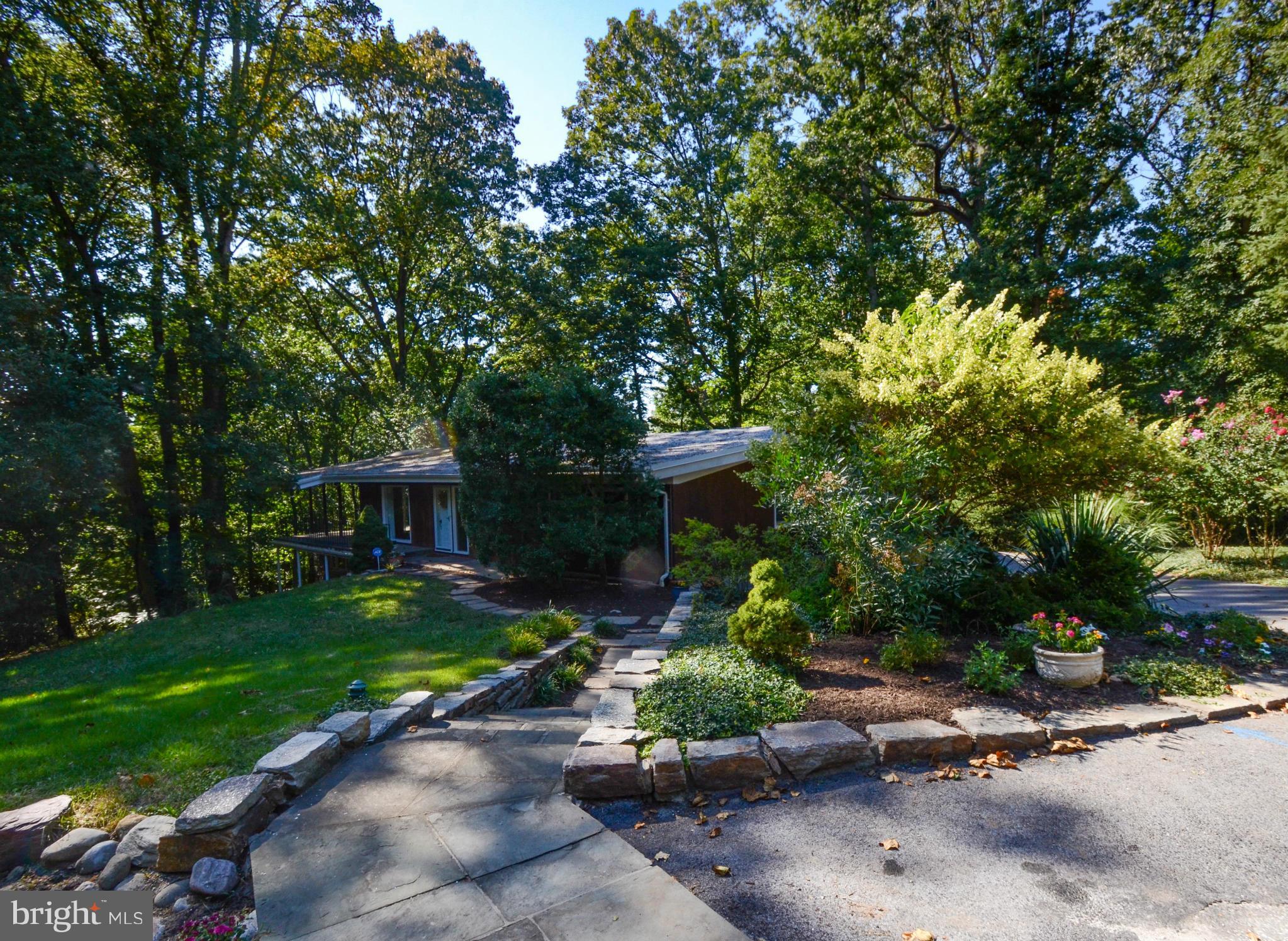 RUXTON HILLS - Residential