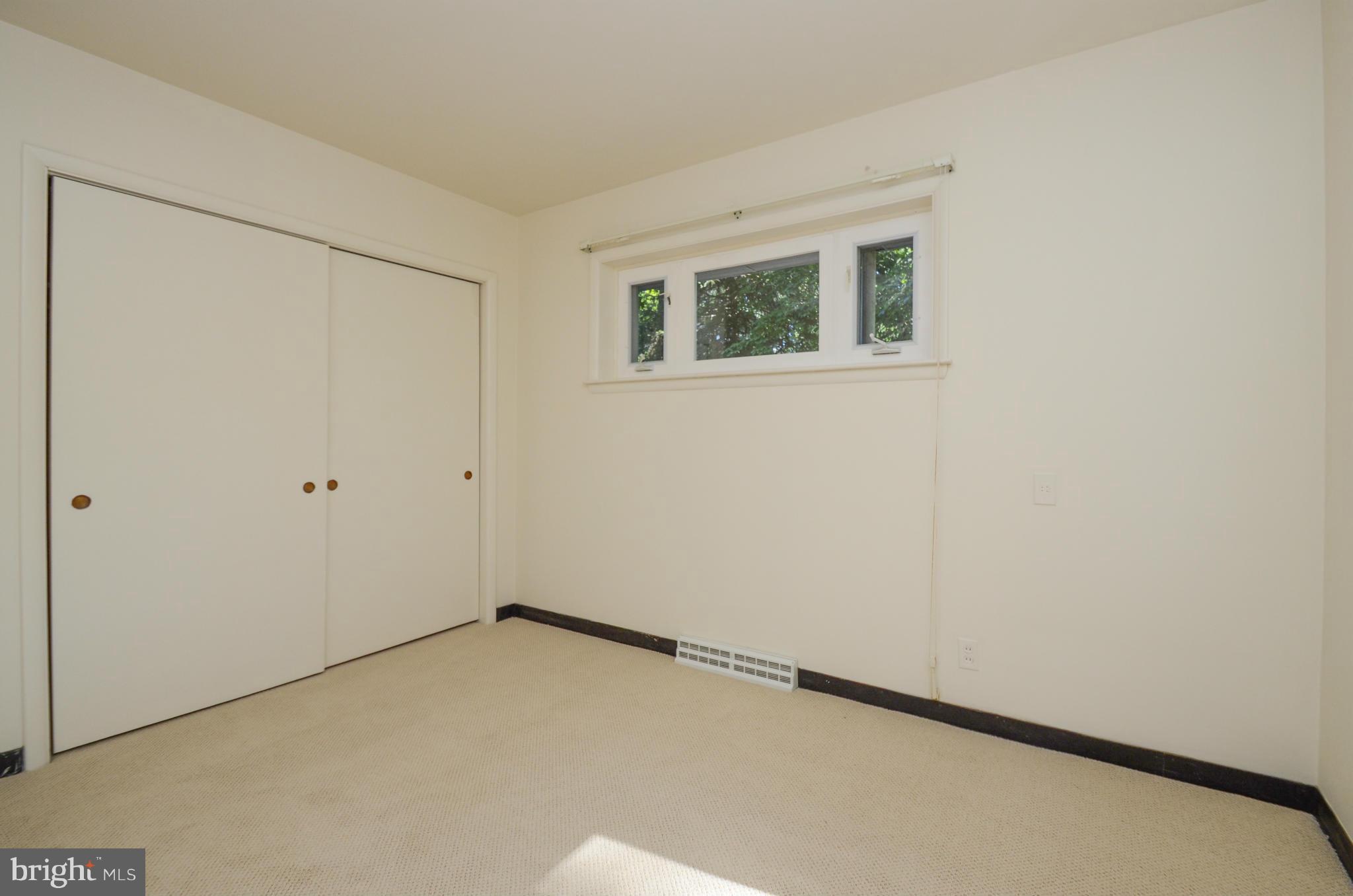 RUXTON HILLS - Residential