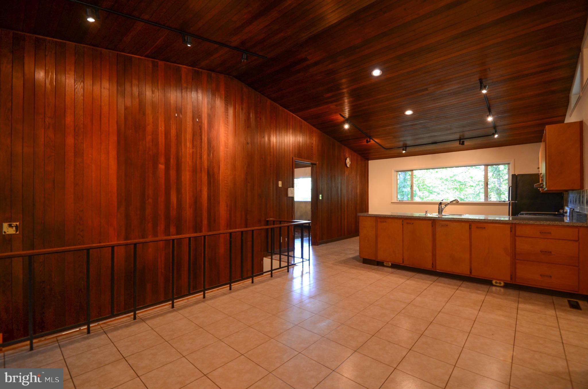 RUXTON HILLS - Residential