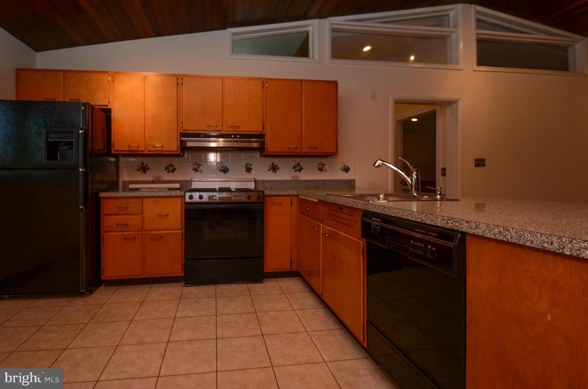 RUXTON HILLS - Residential