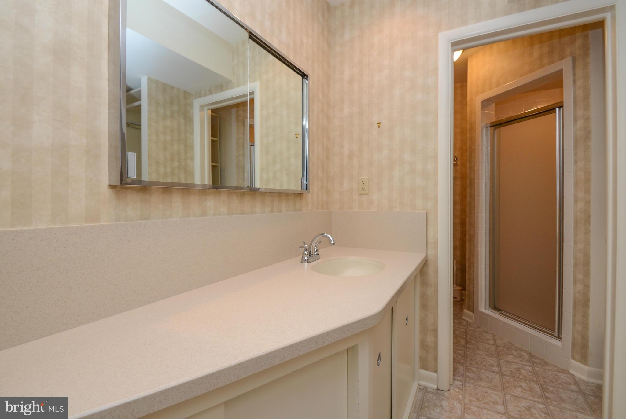 RUXTON HILLS - Residential