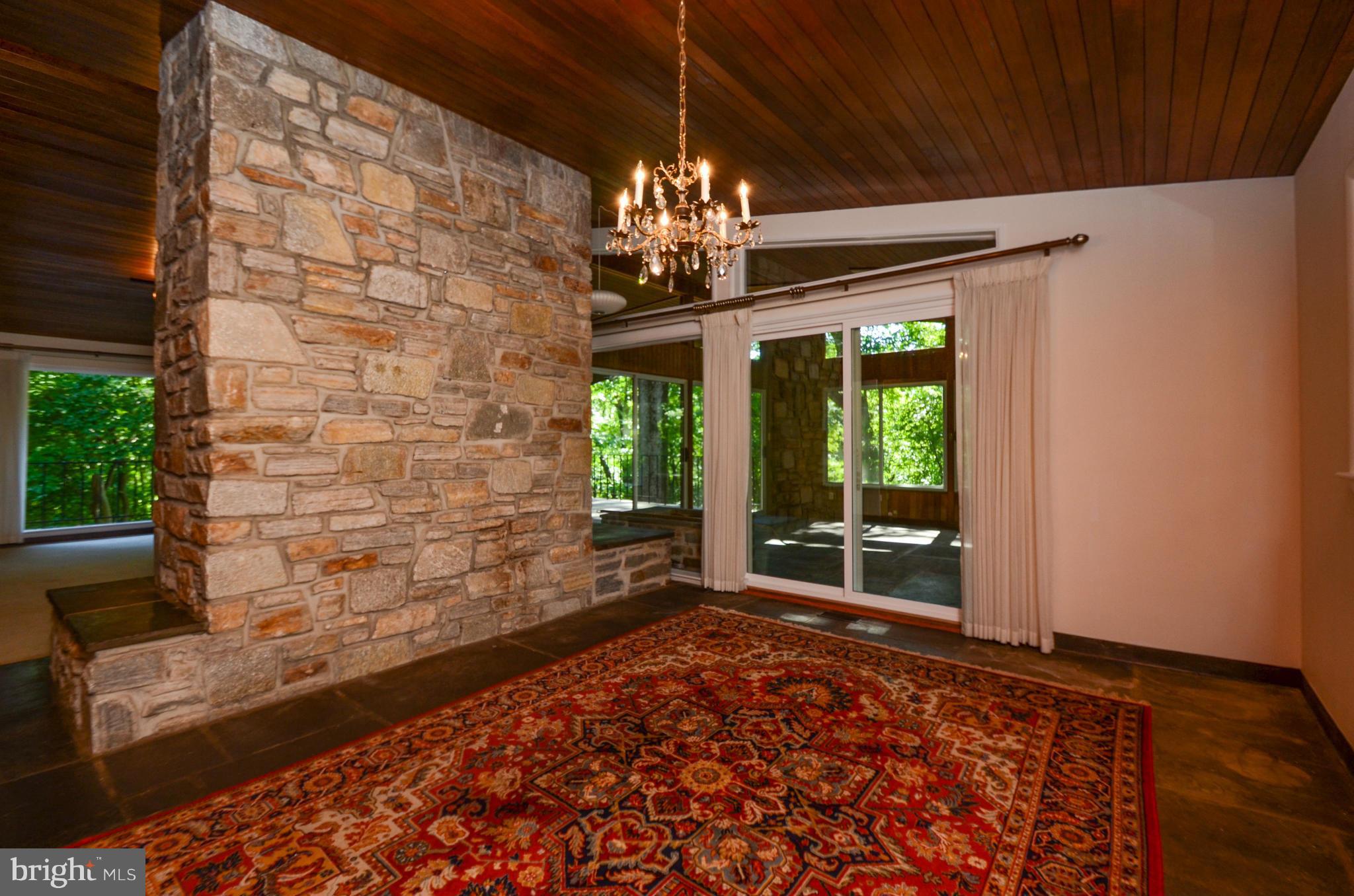 RUXTON HILLS - Residential