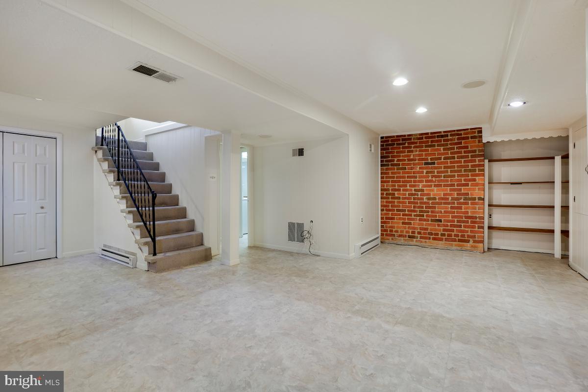 HOMEWOOD - Residential