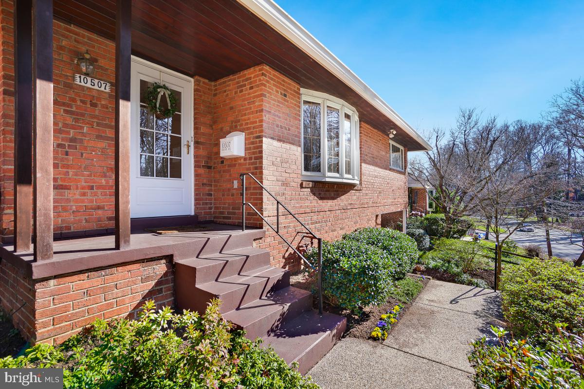 HOMEWOOD - Residential