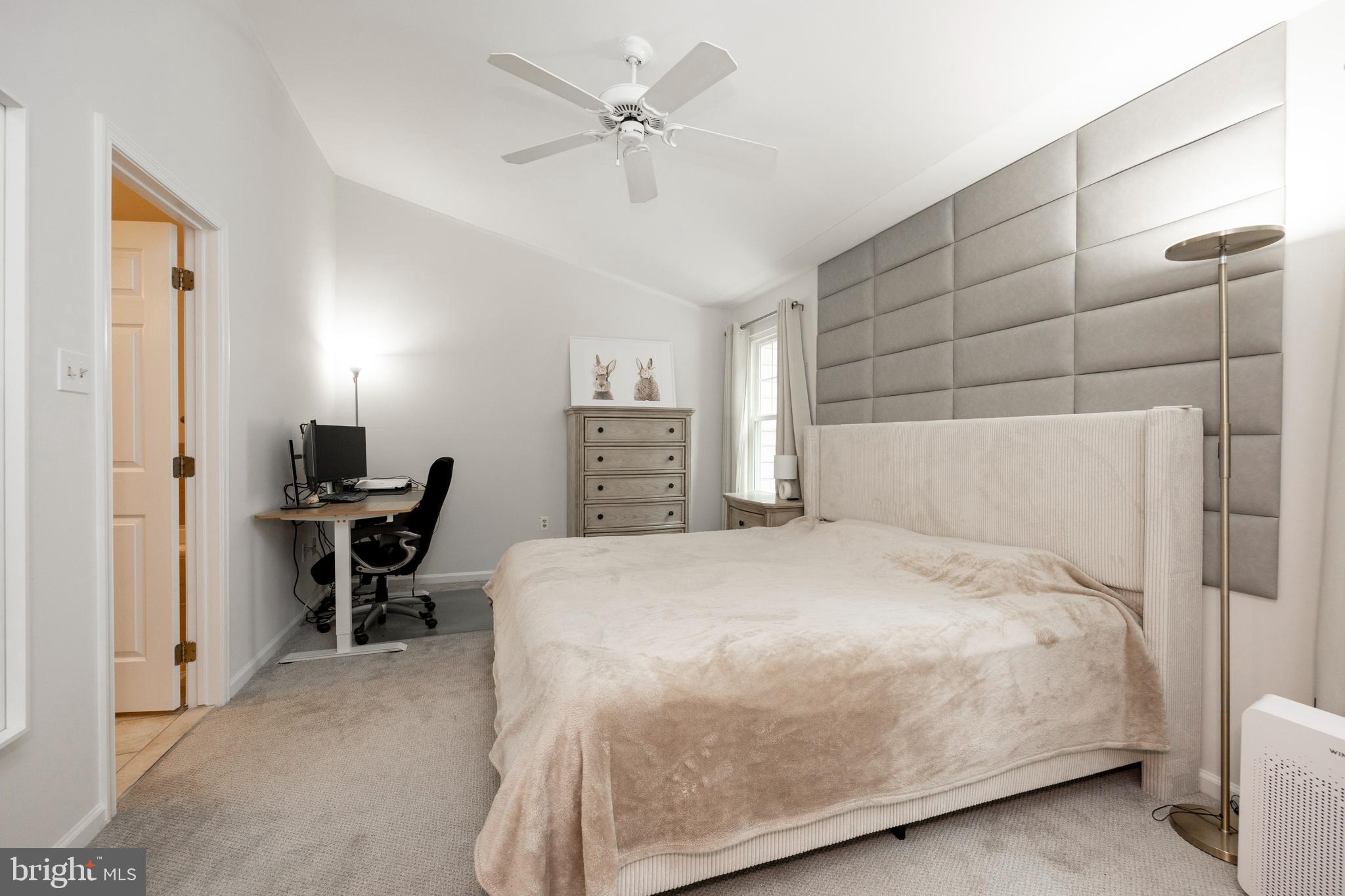 CHARLESTOWN OAKS - Residential