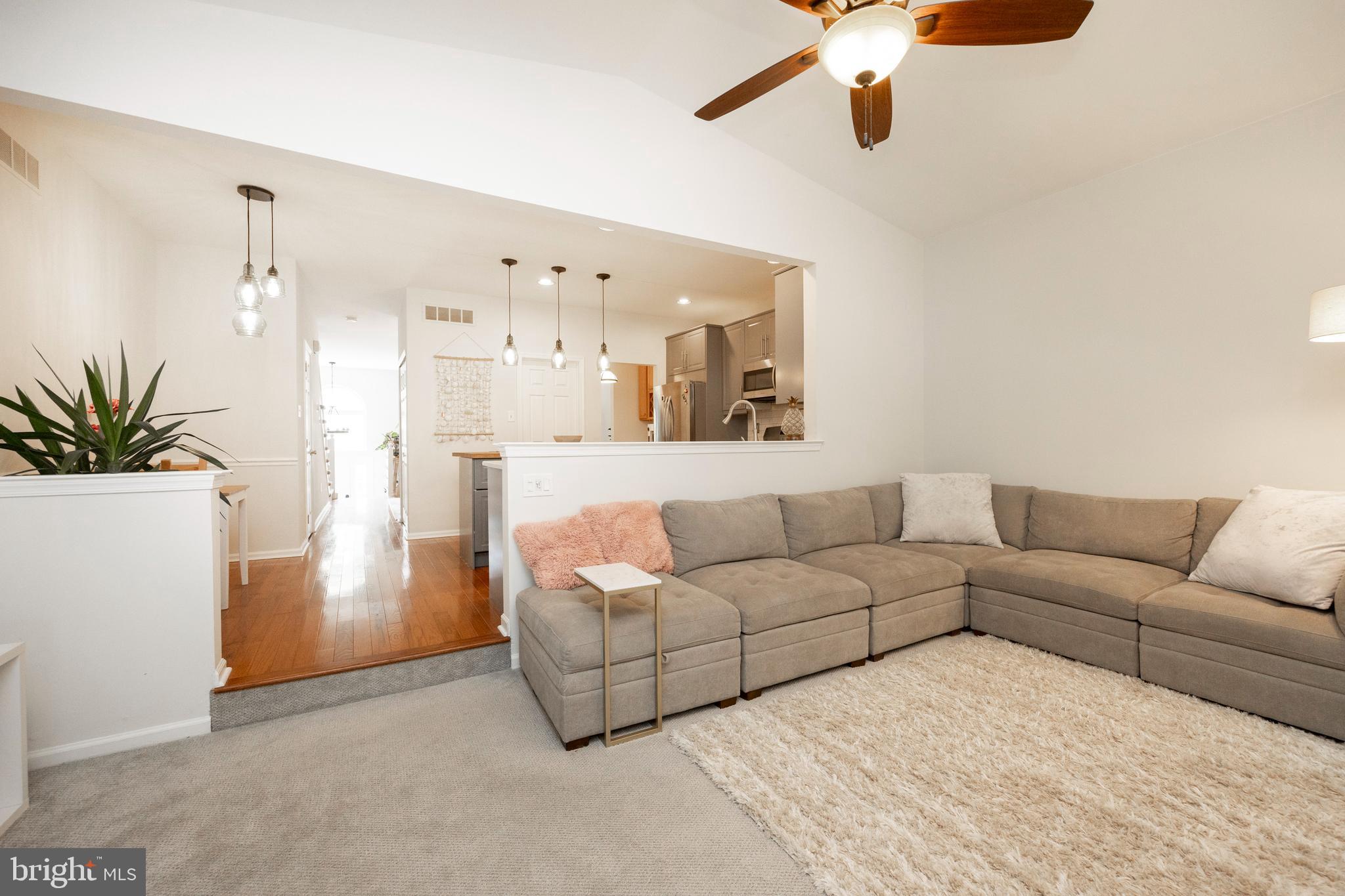 CHARLESTOWN OAKS - Residential