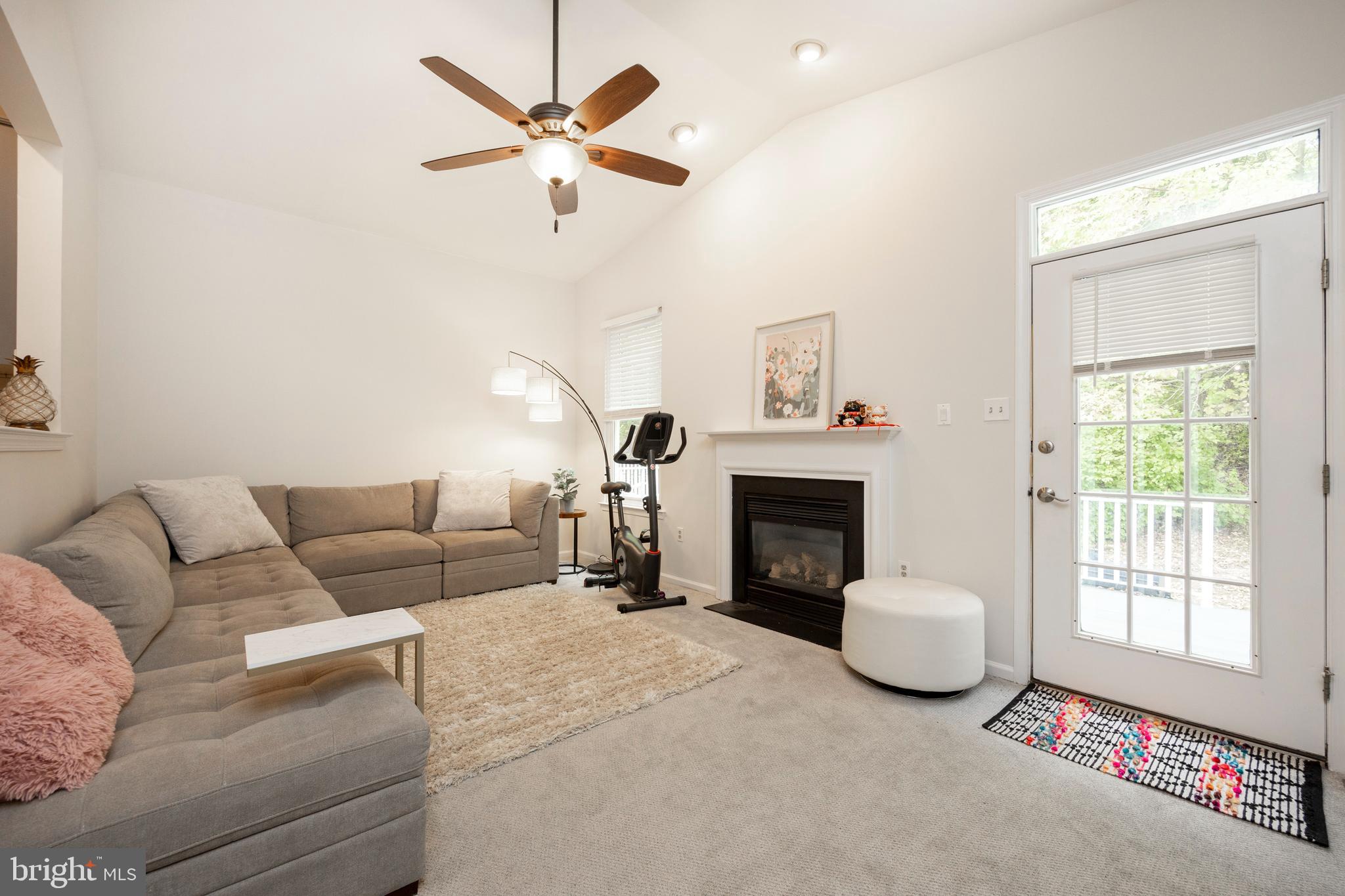 CHARLESTOWN OAKS - Residential