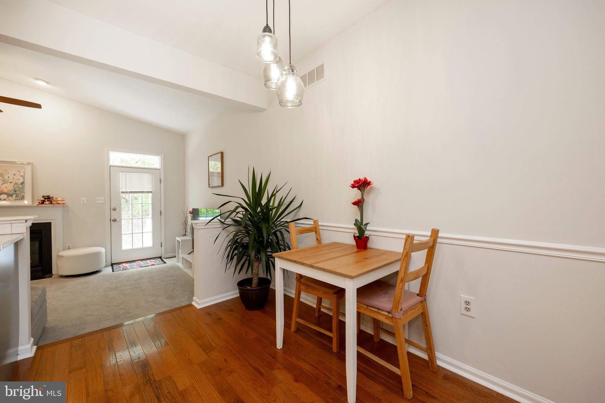 CHARLESTOWN OAKS - Residential