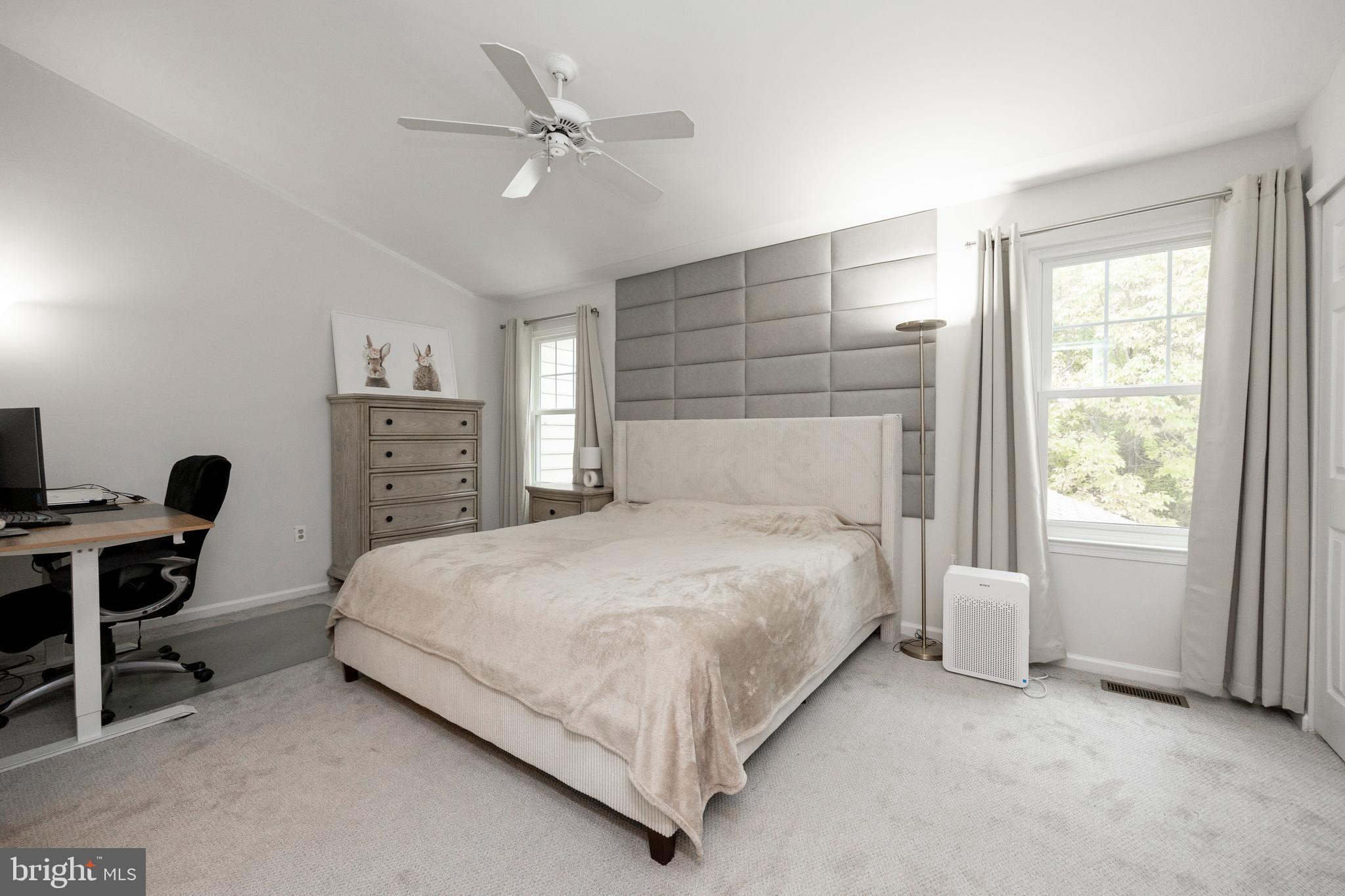 CHARLESTOWN OAKS - Residential