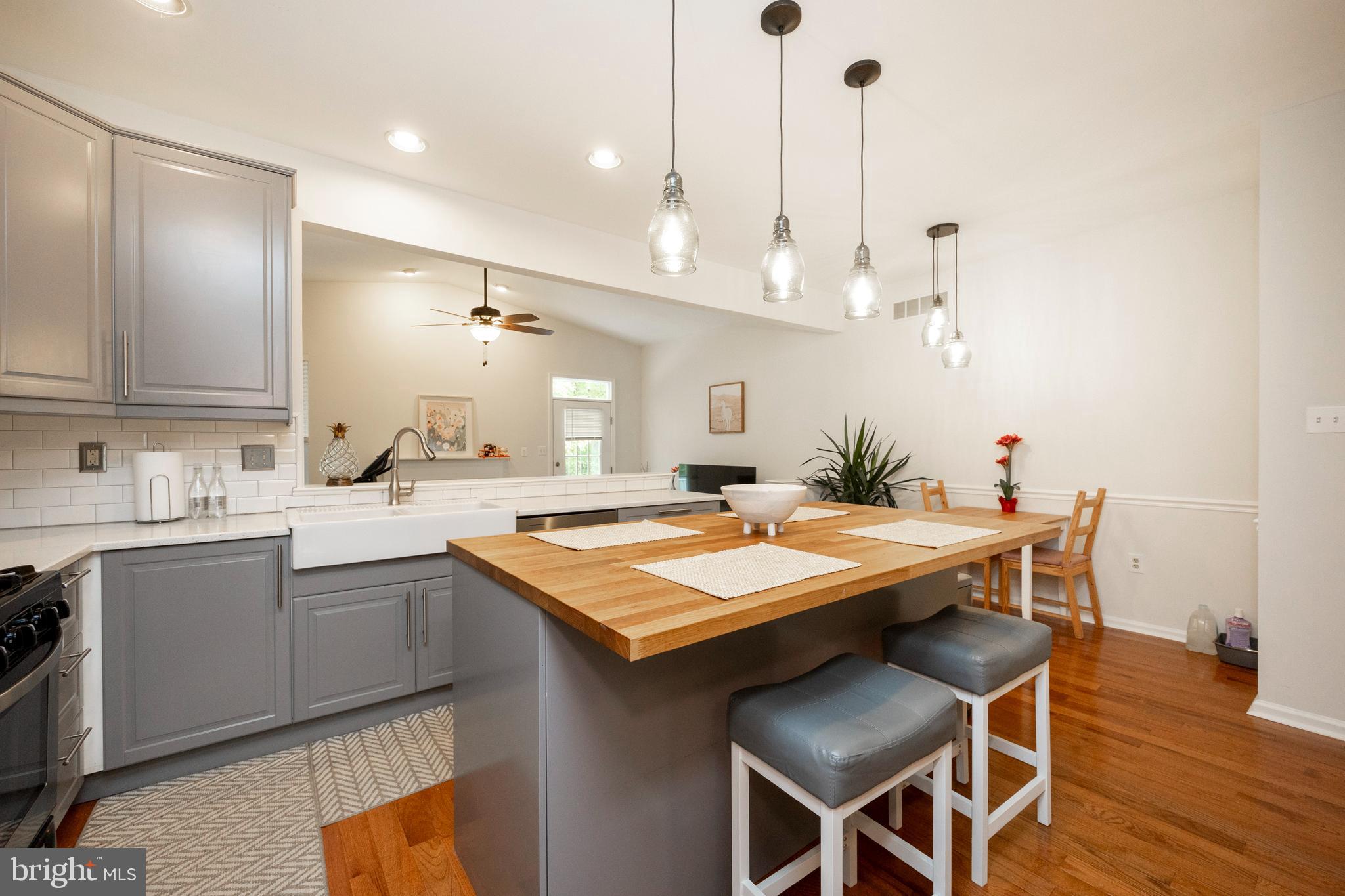 CHARLESTOWN OAKS - Residential