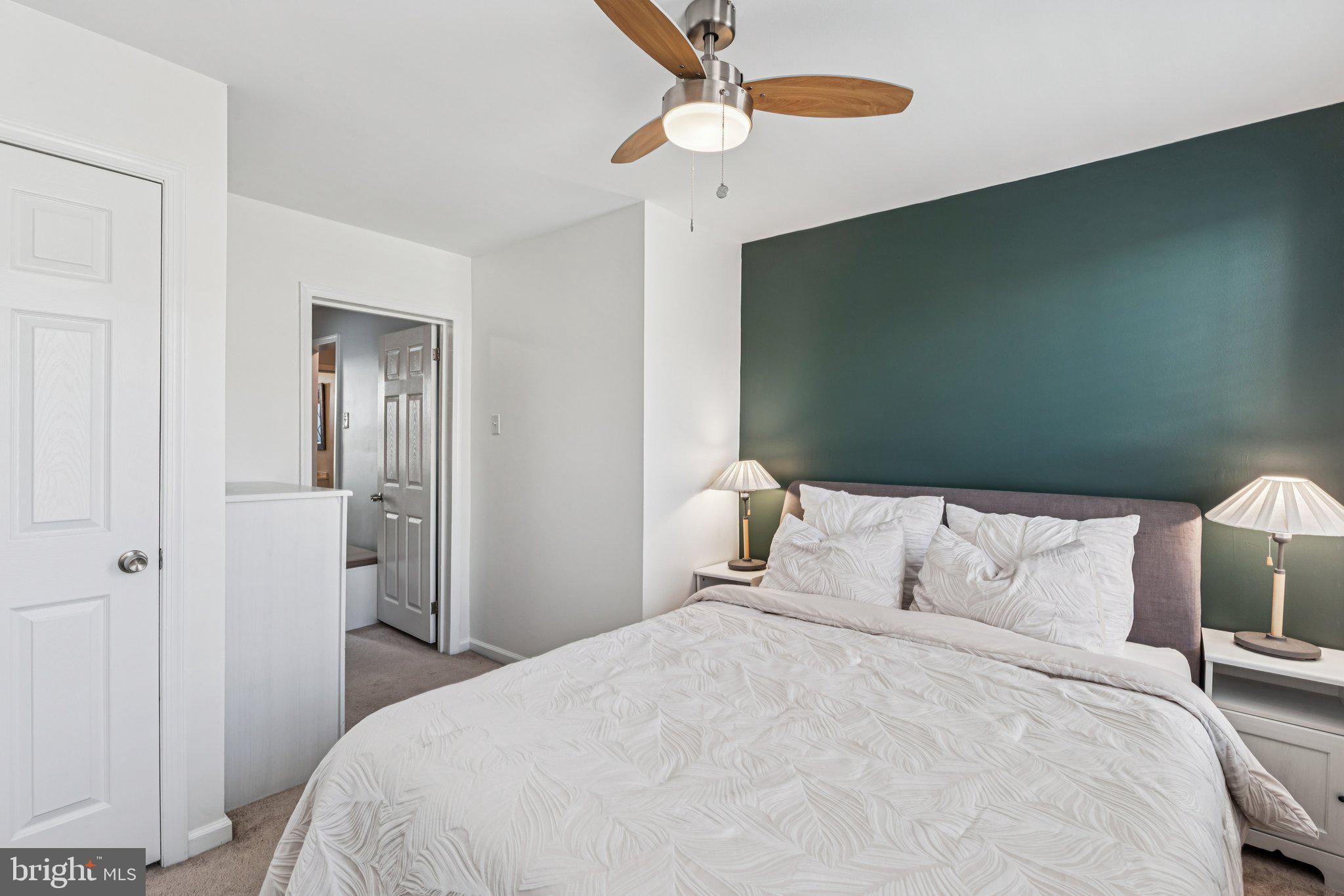 DICKINSON NARROWS - Residential