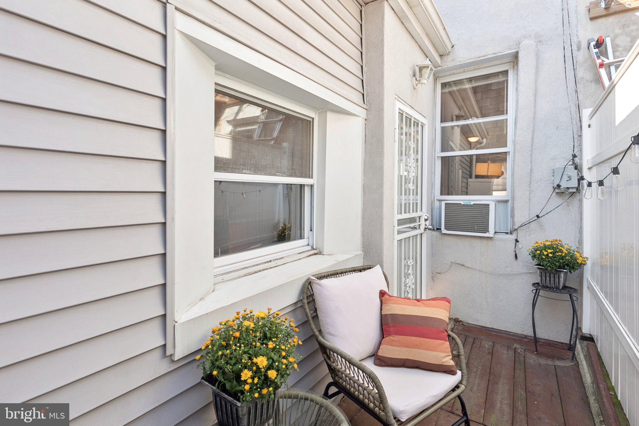 DICKINSON NARROWS - Residential