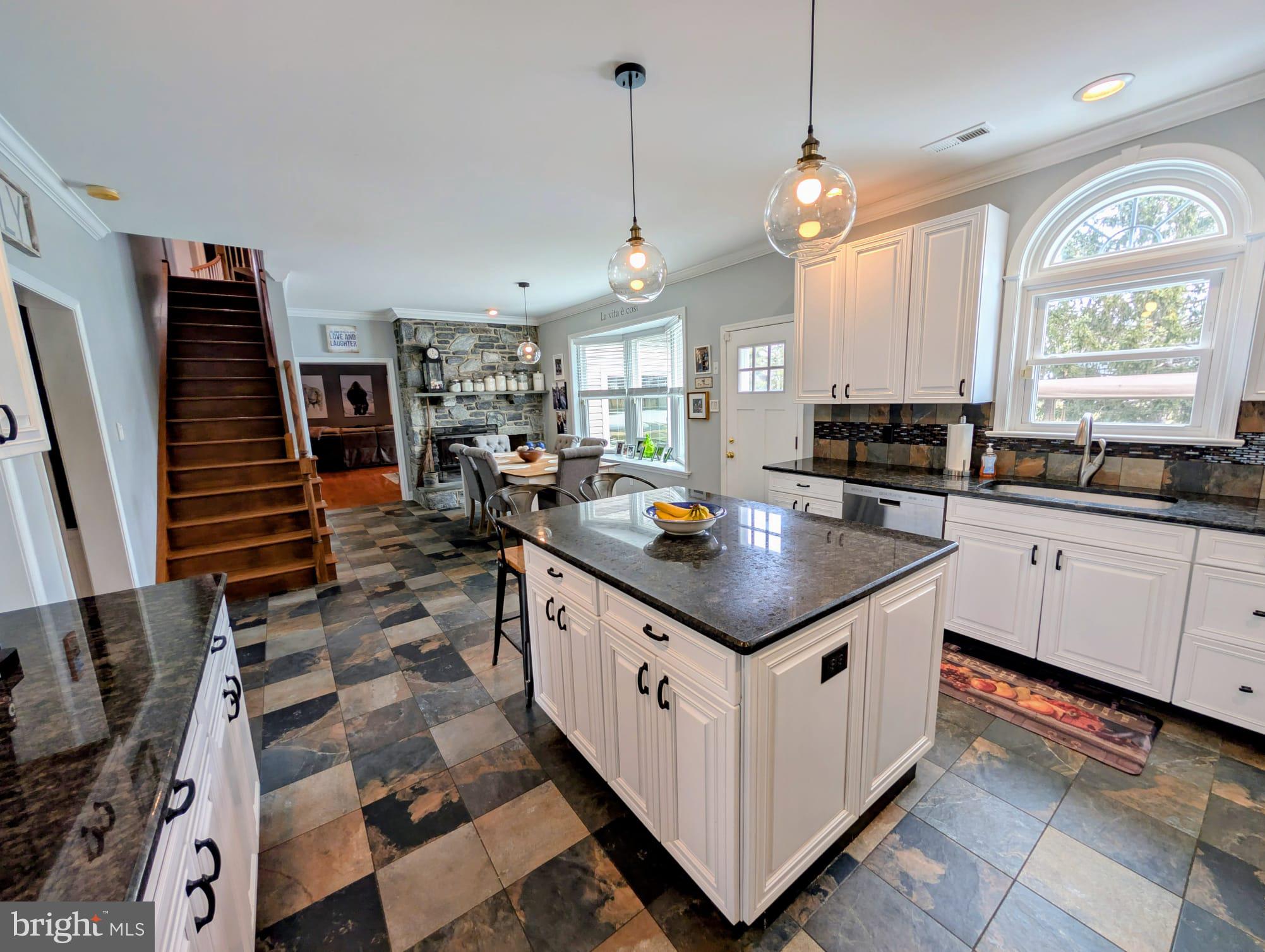 HIGHSPIRE - Residential