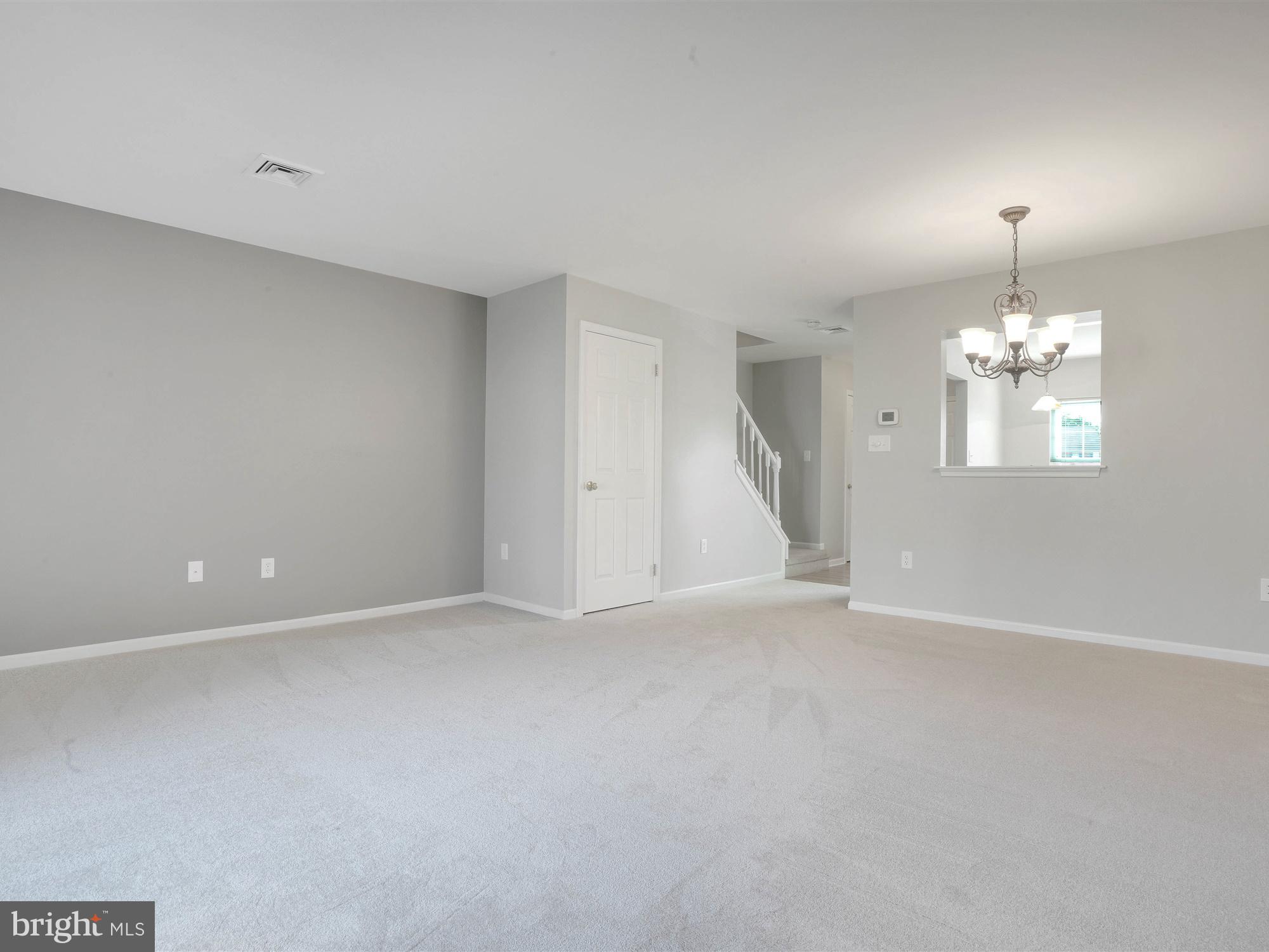 GRANDVIEW CHASE - Residential