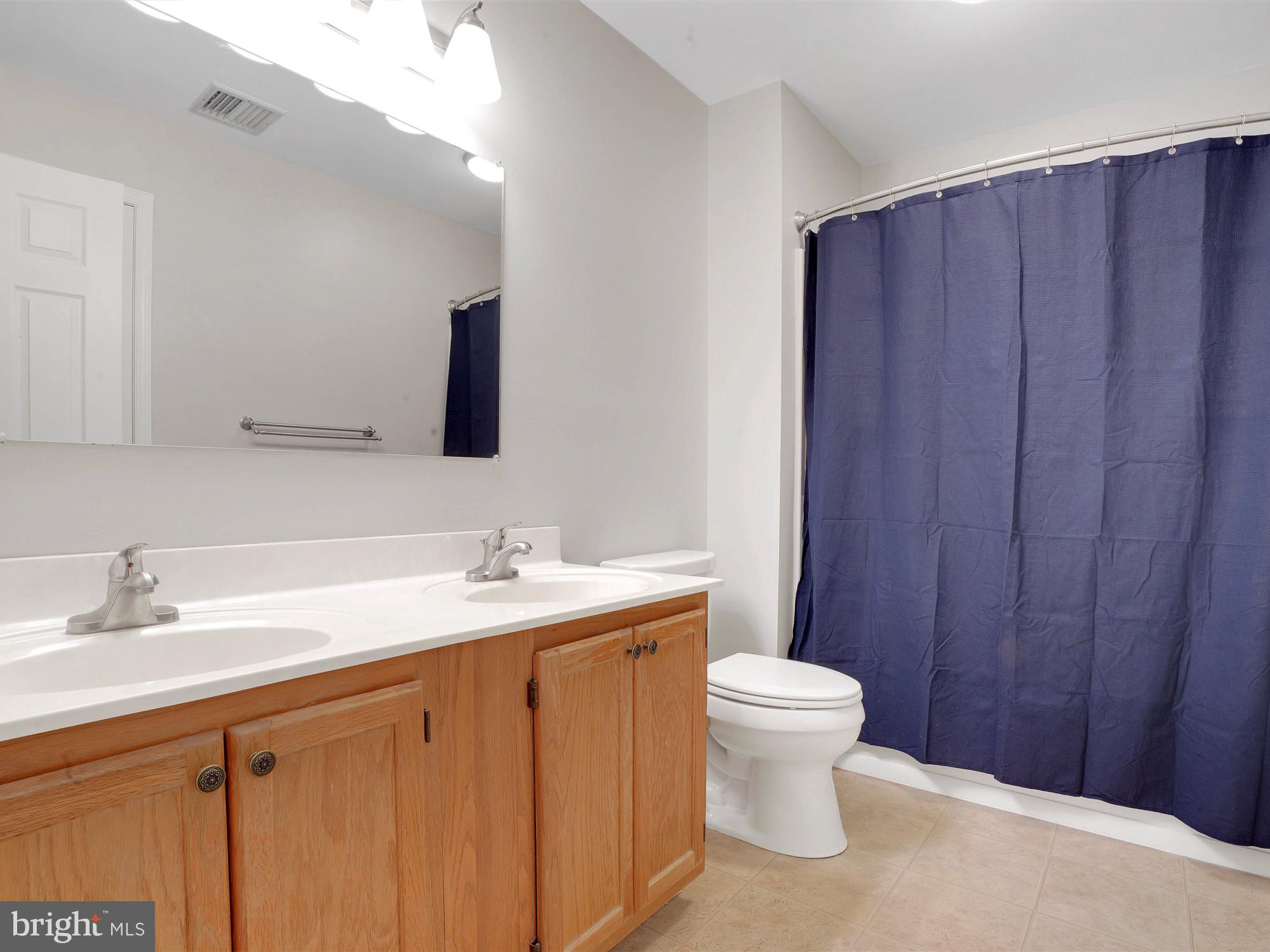 GRANDVIEW CHASE - Residential
