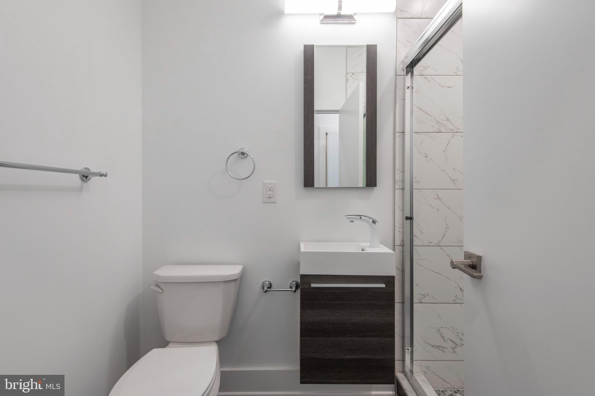 TEMPLE UNIVERSITY - Residential Lease