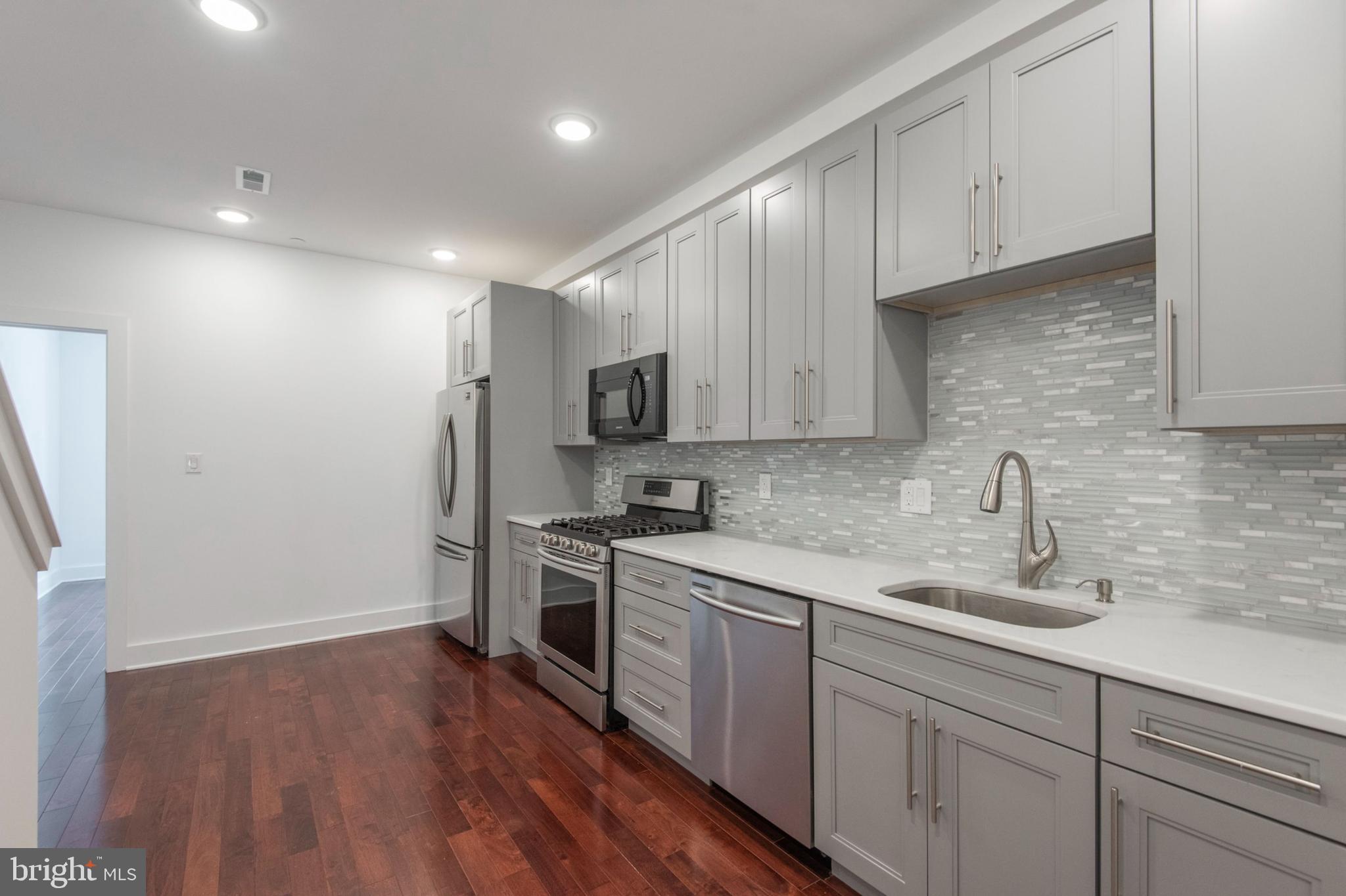 TEMPLE UNIVERSITY - Residential Lease