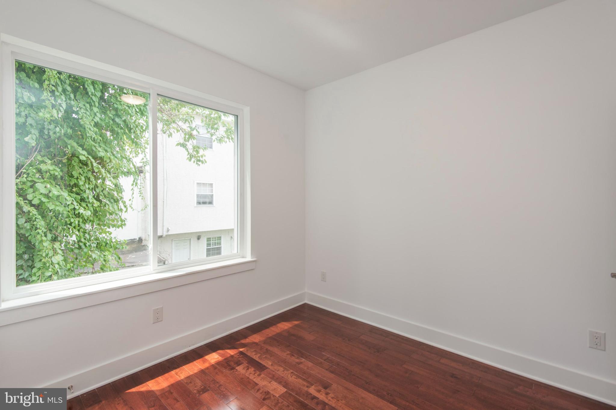 TEMPLE UNIVERSITY - Residential Lease