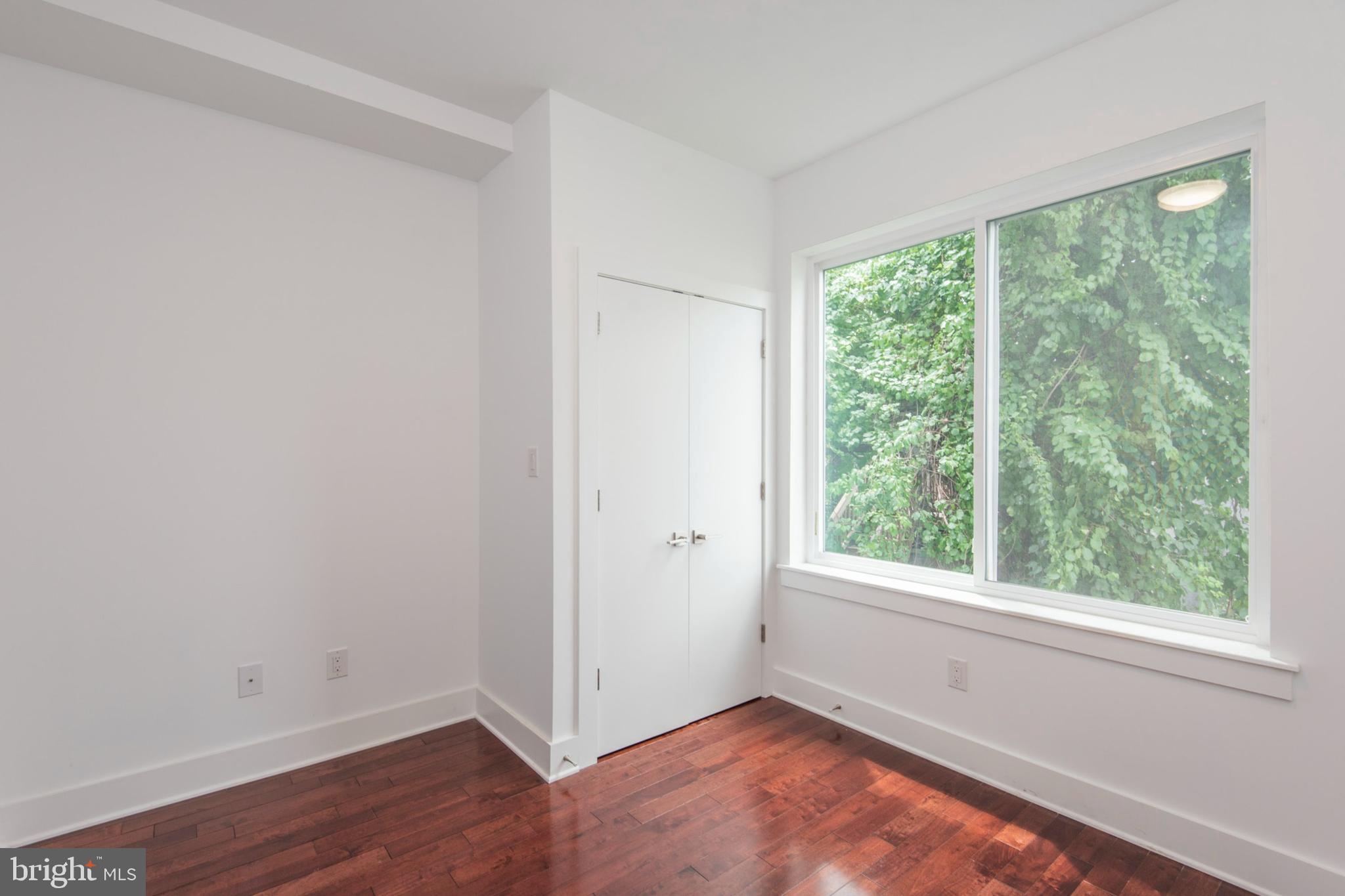 TEMPLE UNIVERSITY - Residential Lease