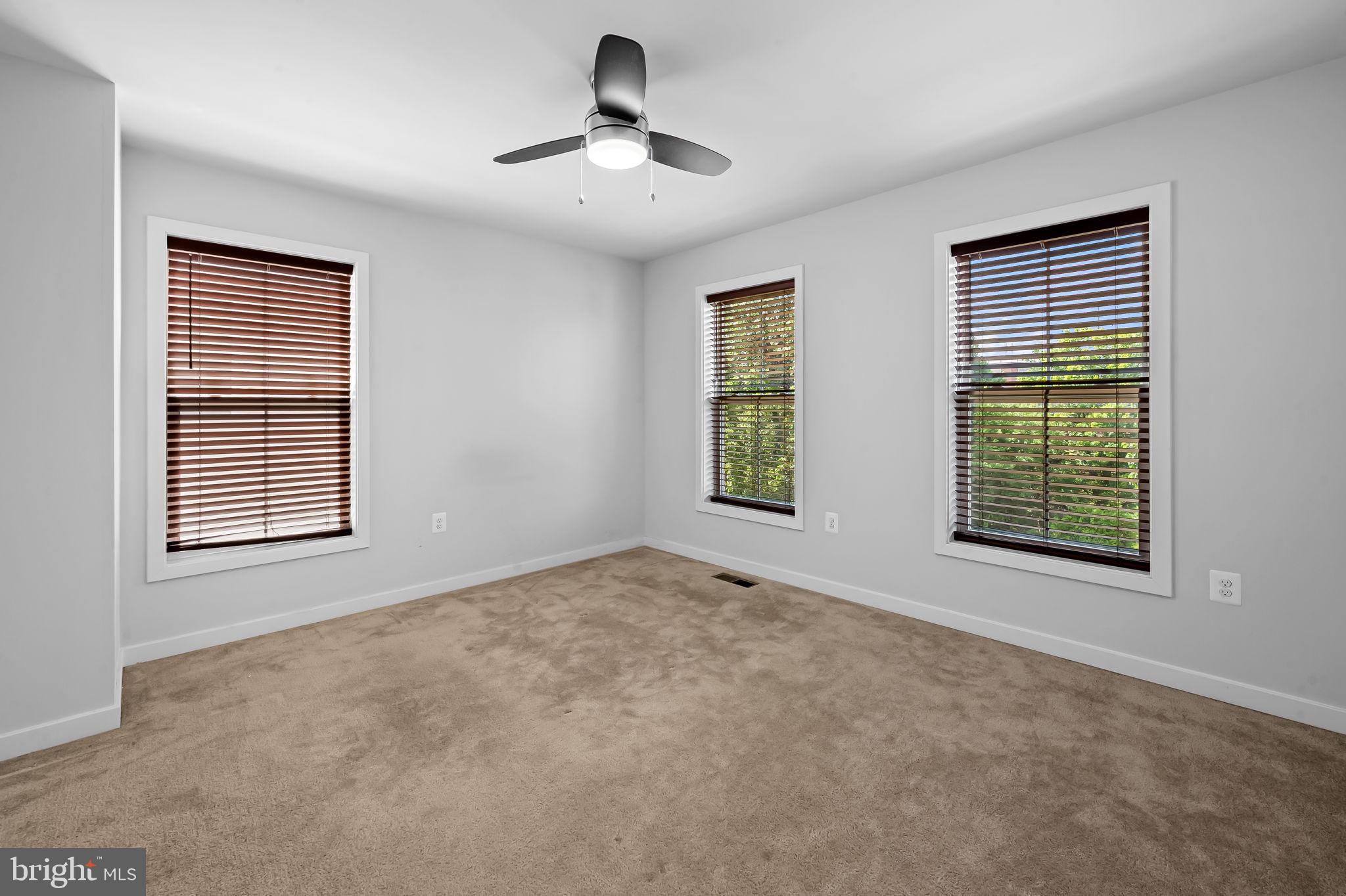 GLENMONT METROCENTRE - Residential Lease