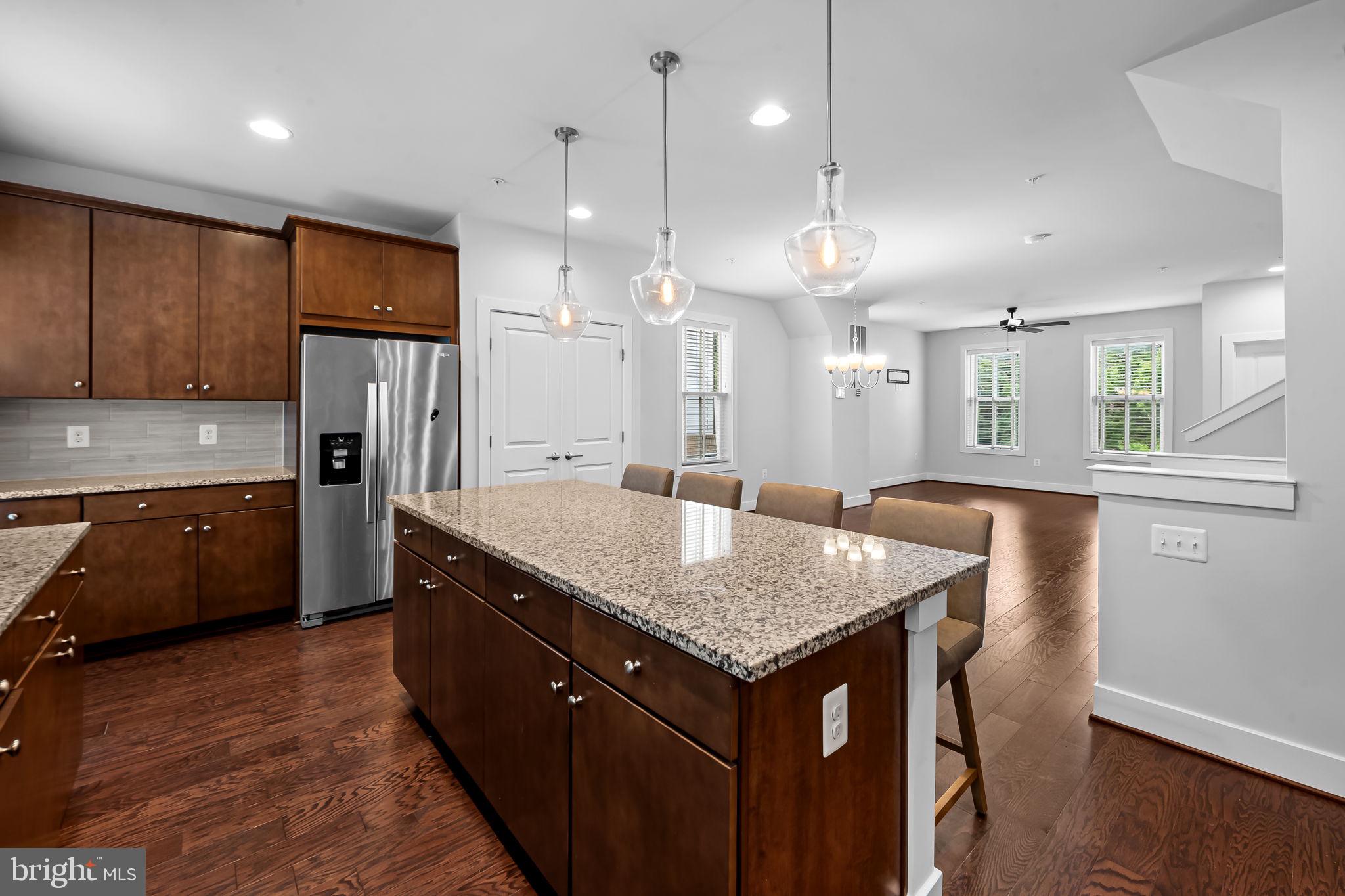 GLENMONT METROCENTRE - Residential Lease