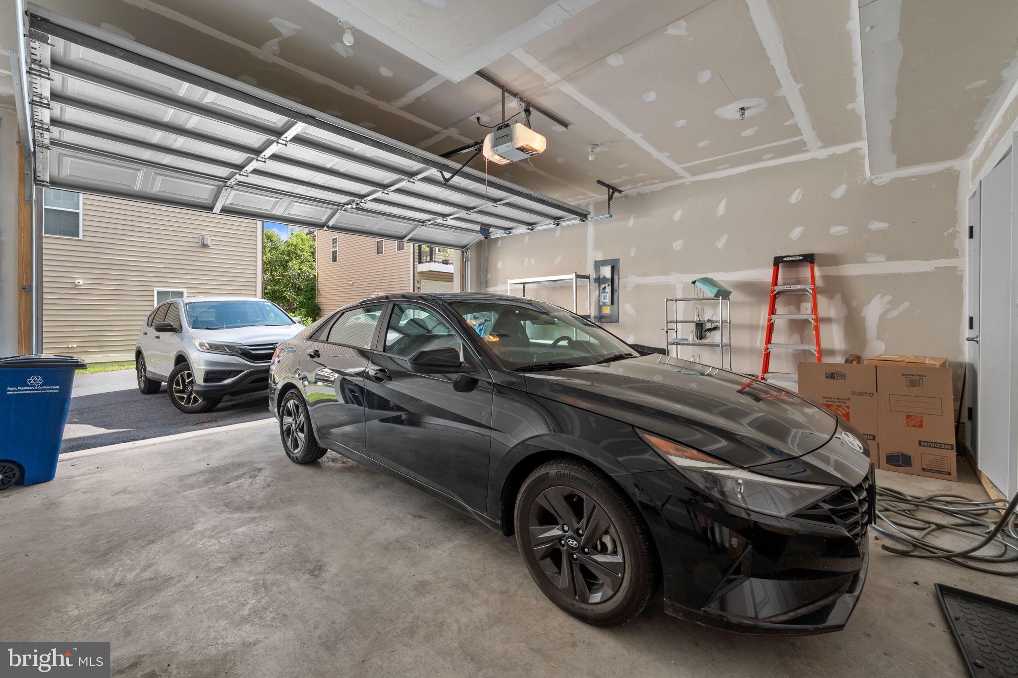 GLENMONT METROCENTRE - Residential Lease