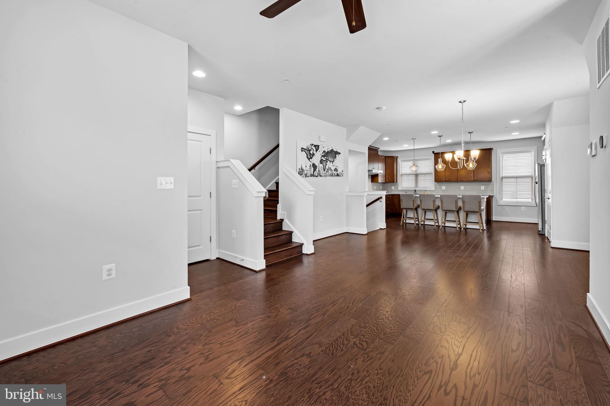 GLENMONT METROCENTRE - Residential Lease