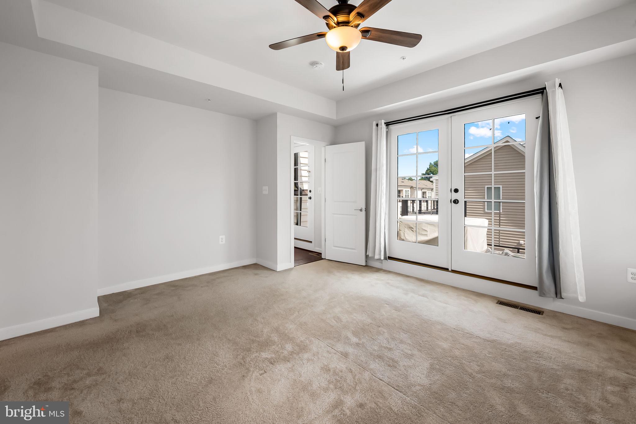 GLENMONT METROCENTRE - Residential Lease