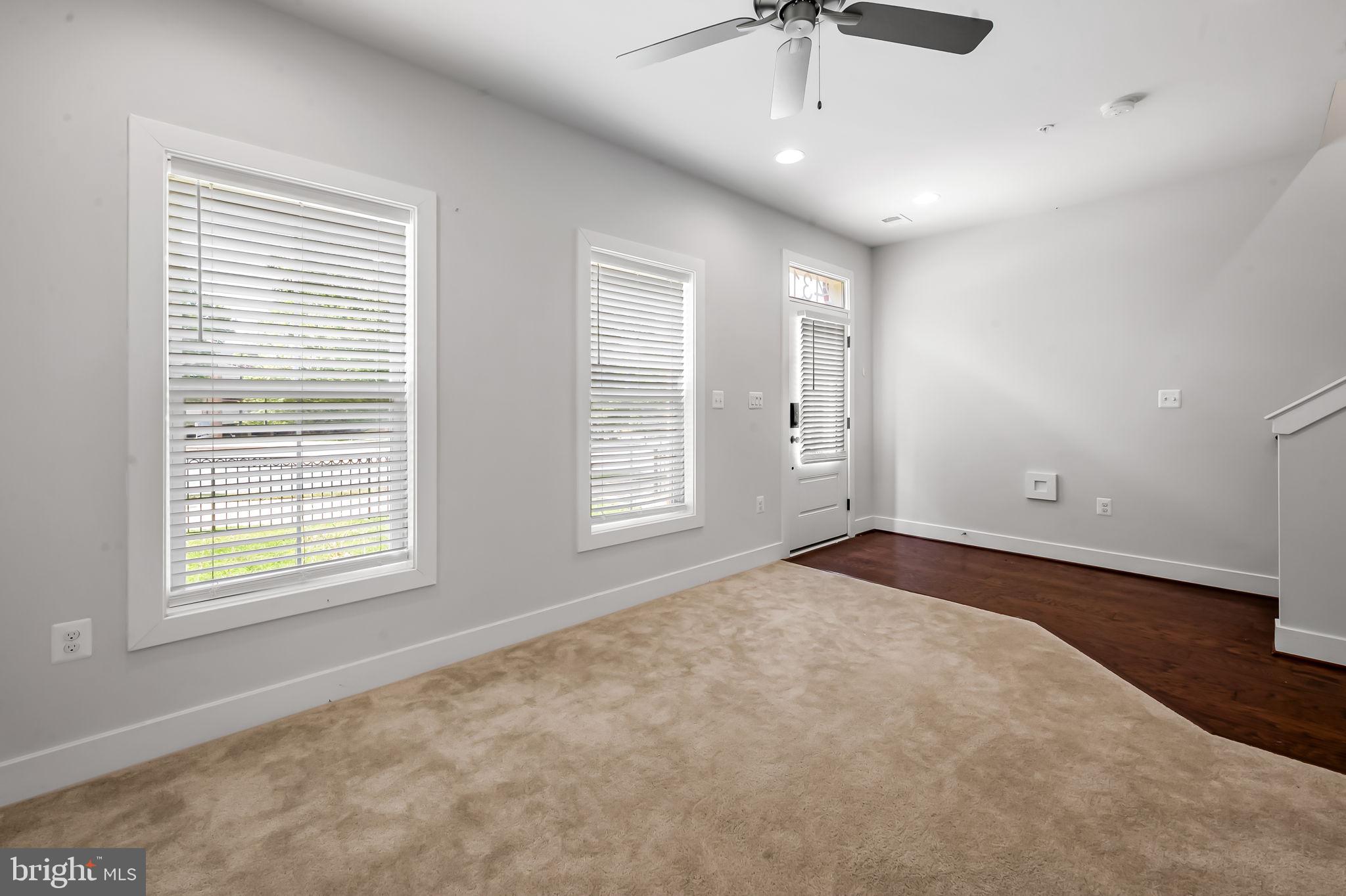 GLENMONT METROCENTRE - Residential Lease