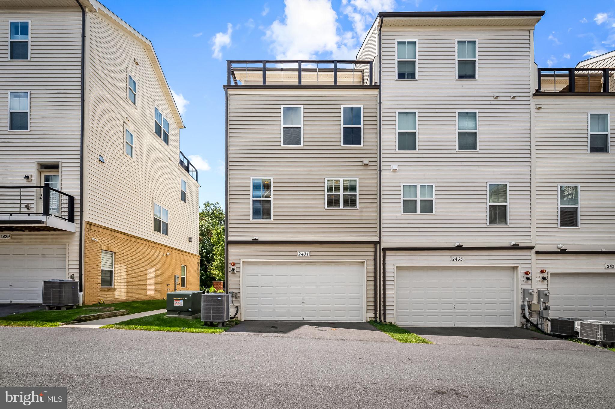 GLENMONT METROCENTRE - Residential Lease