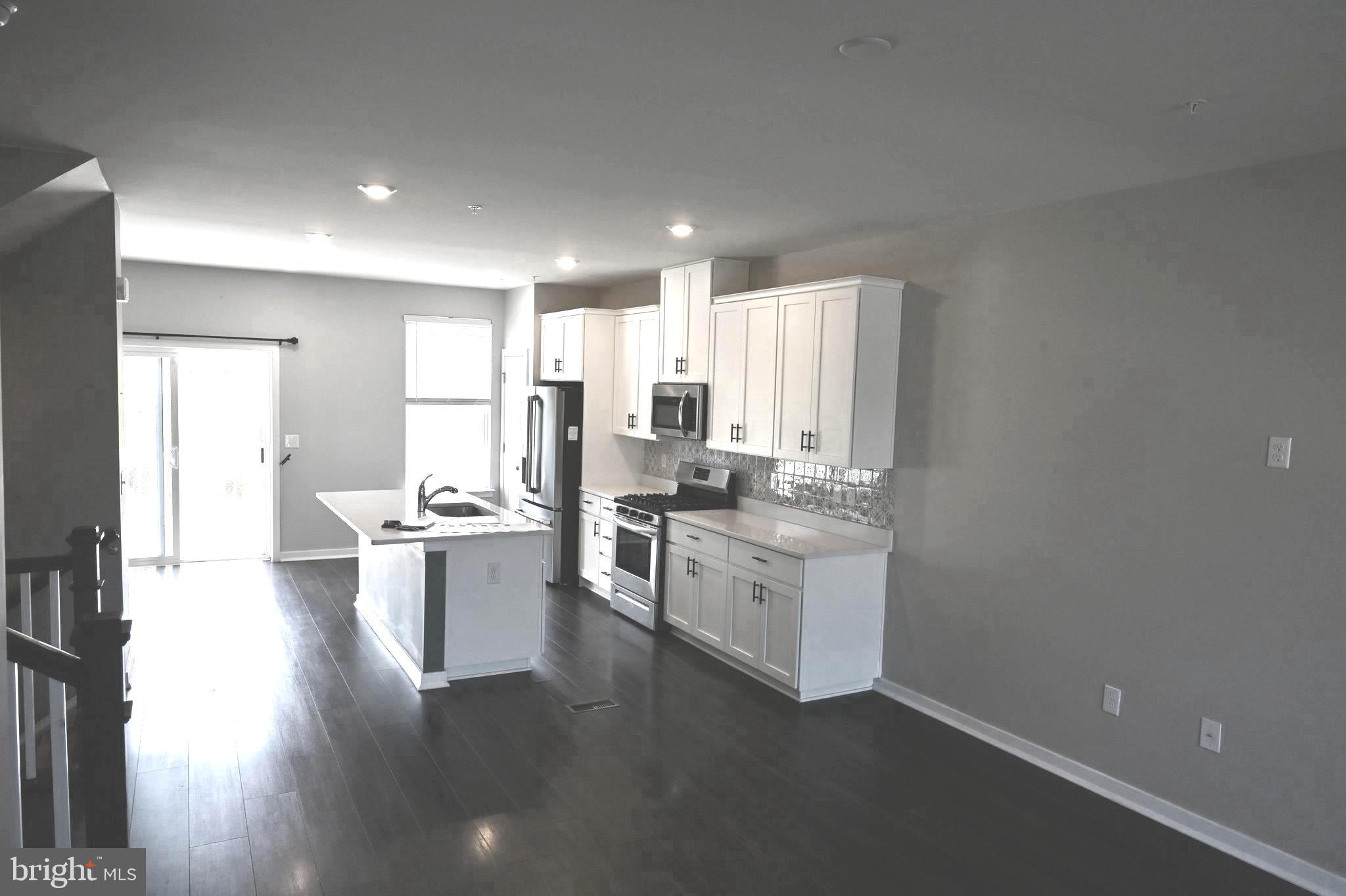 BROOKSIDE COURT AT UPPER SAUCON - Residential