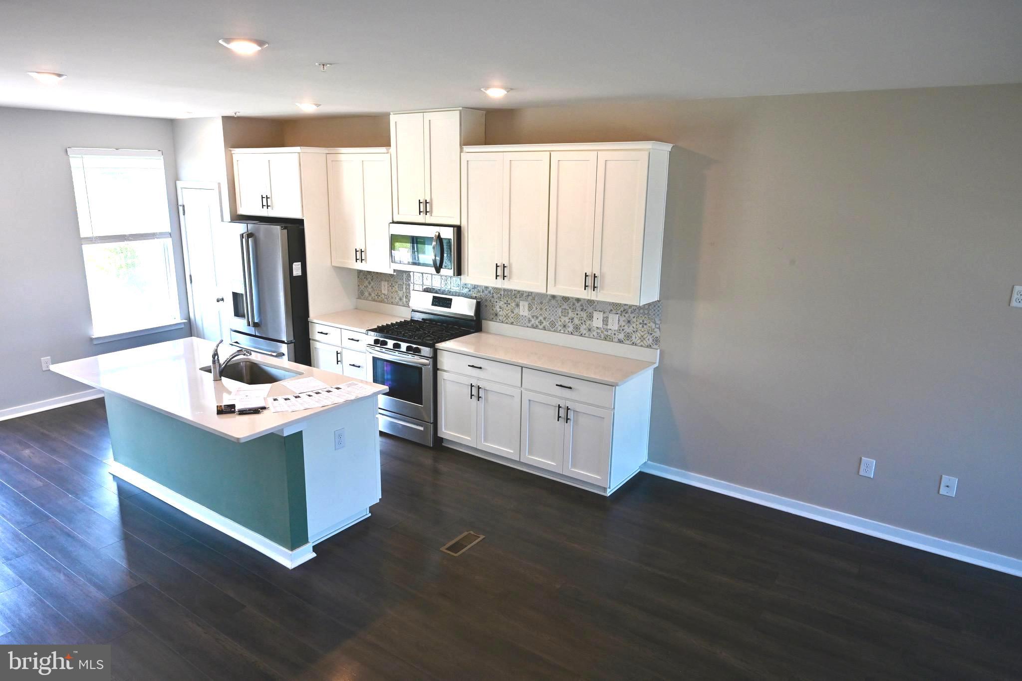 BROOKSIDE COURT AT UPPER SAUCON - Residential